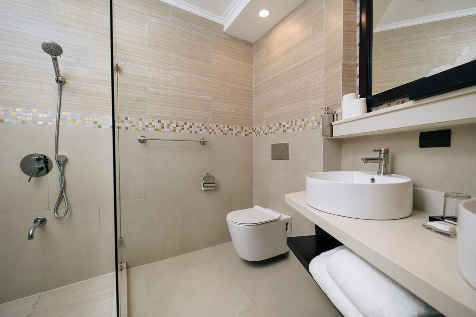 Premium Double Room - Photo 15