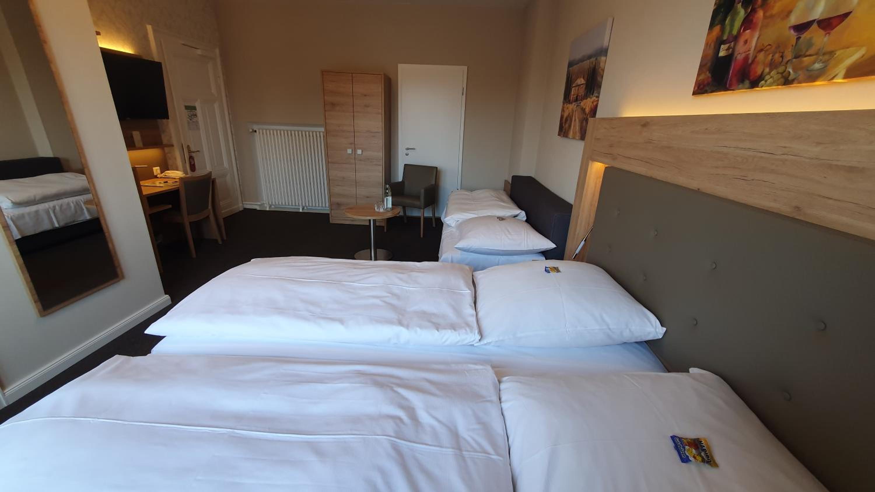 Triple Room - Photo 1