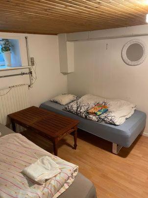 Economy Triple Room - Photo 2
