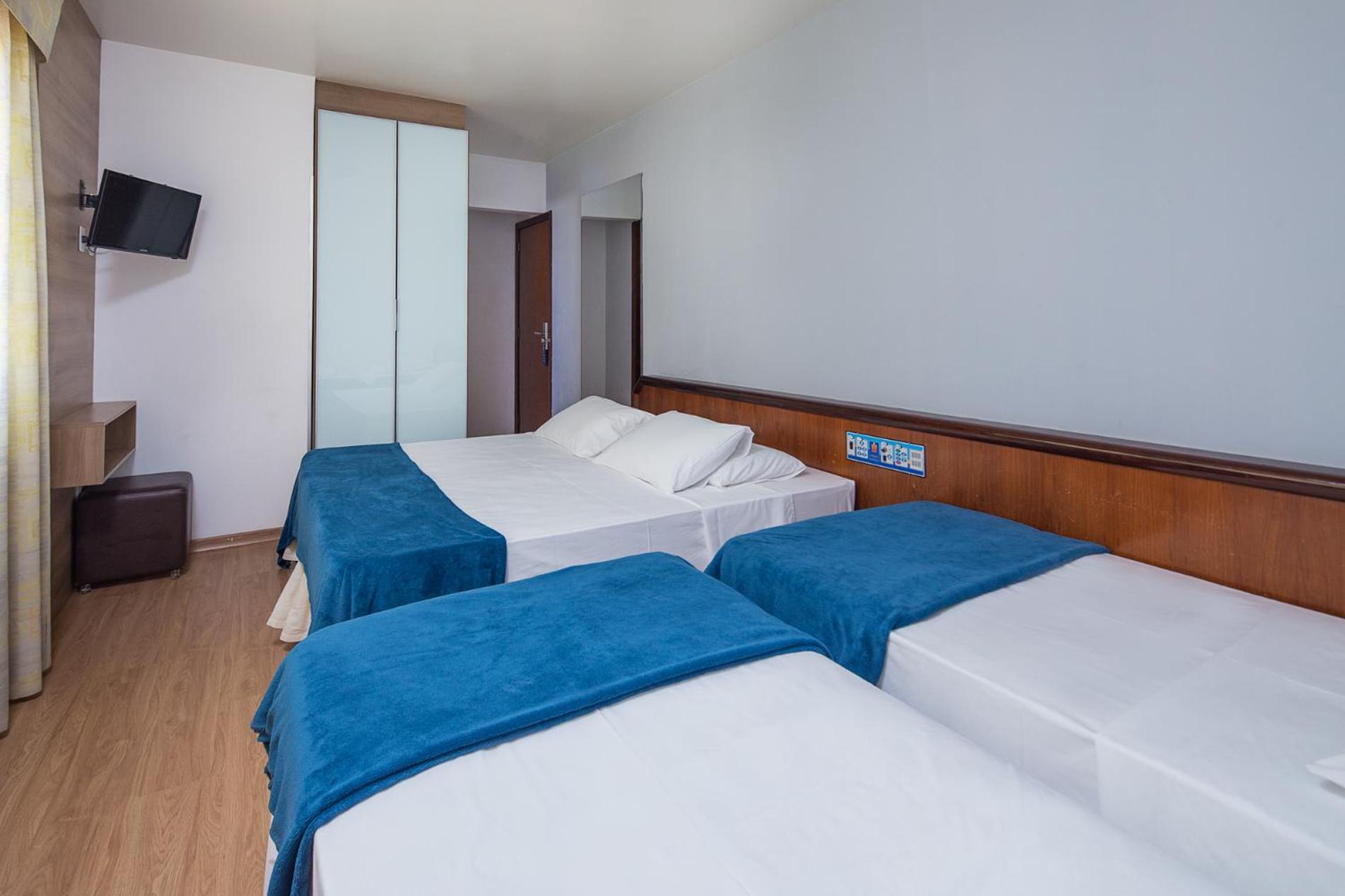 Superior Quadruple Room photo 2