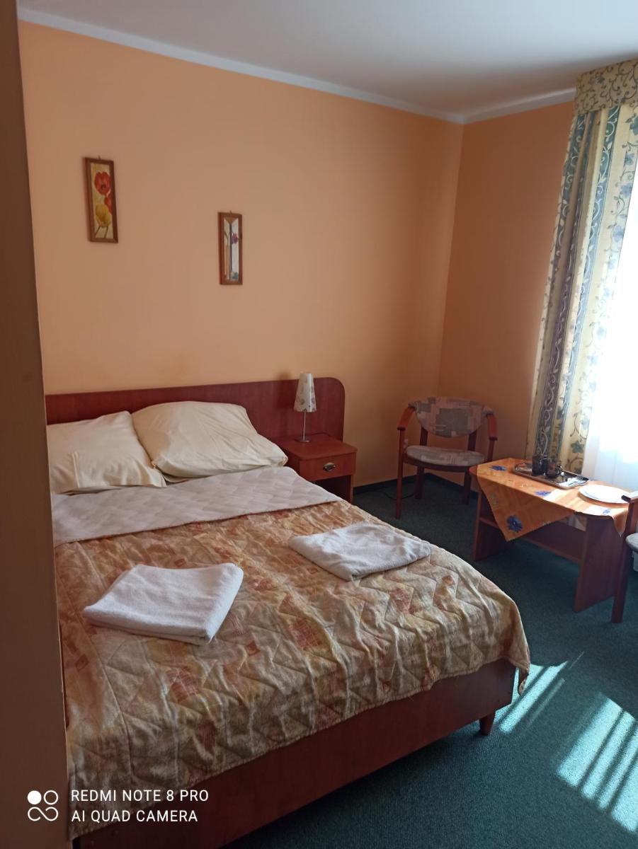 Triple Room with Bathroom photo 1