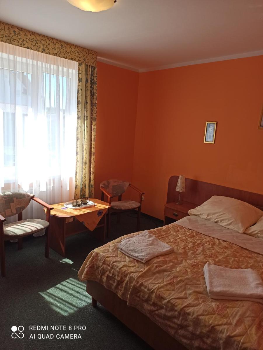 Triple Room with Private Bathroom photo 1