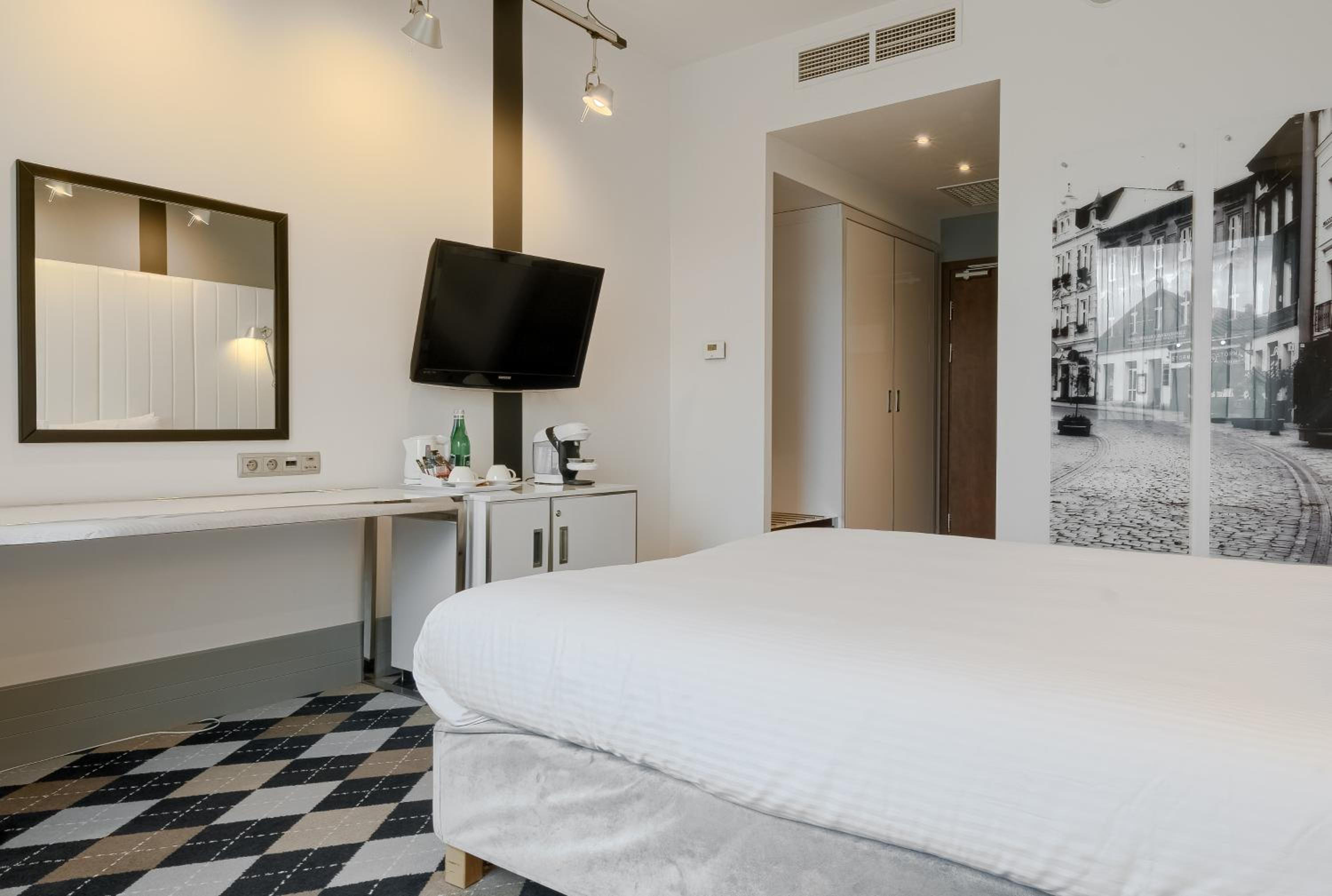 Premium King Room