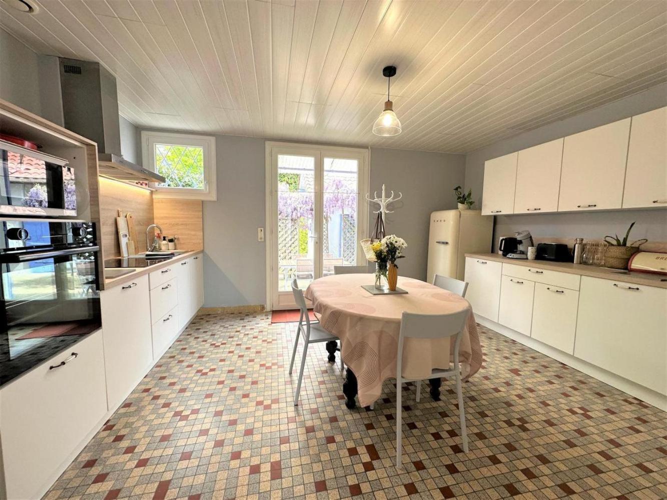 Two-Bedroom House photo 2