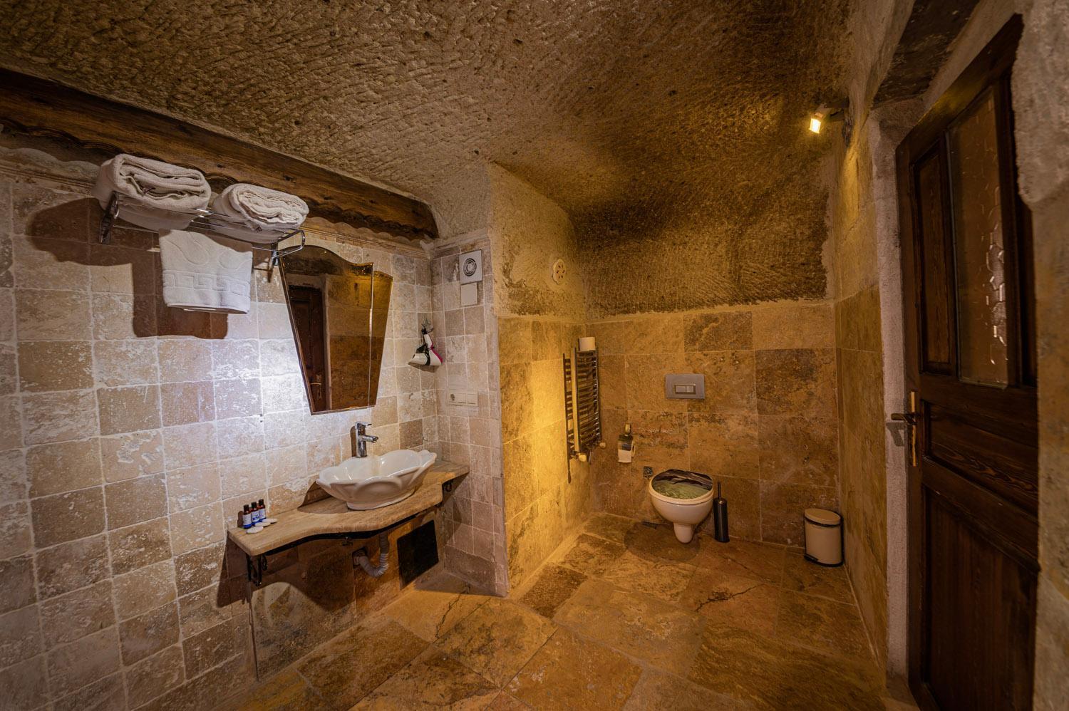 Deluxe King Room photo 3