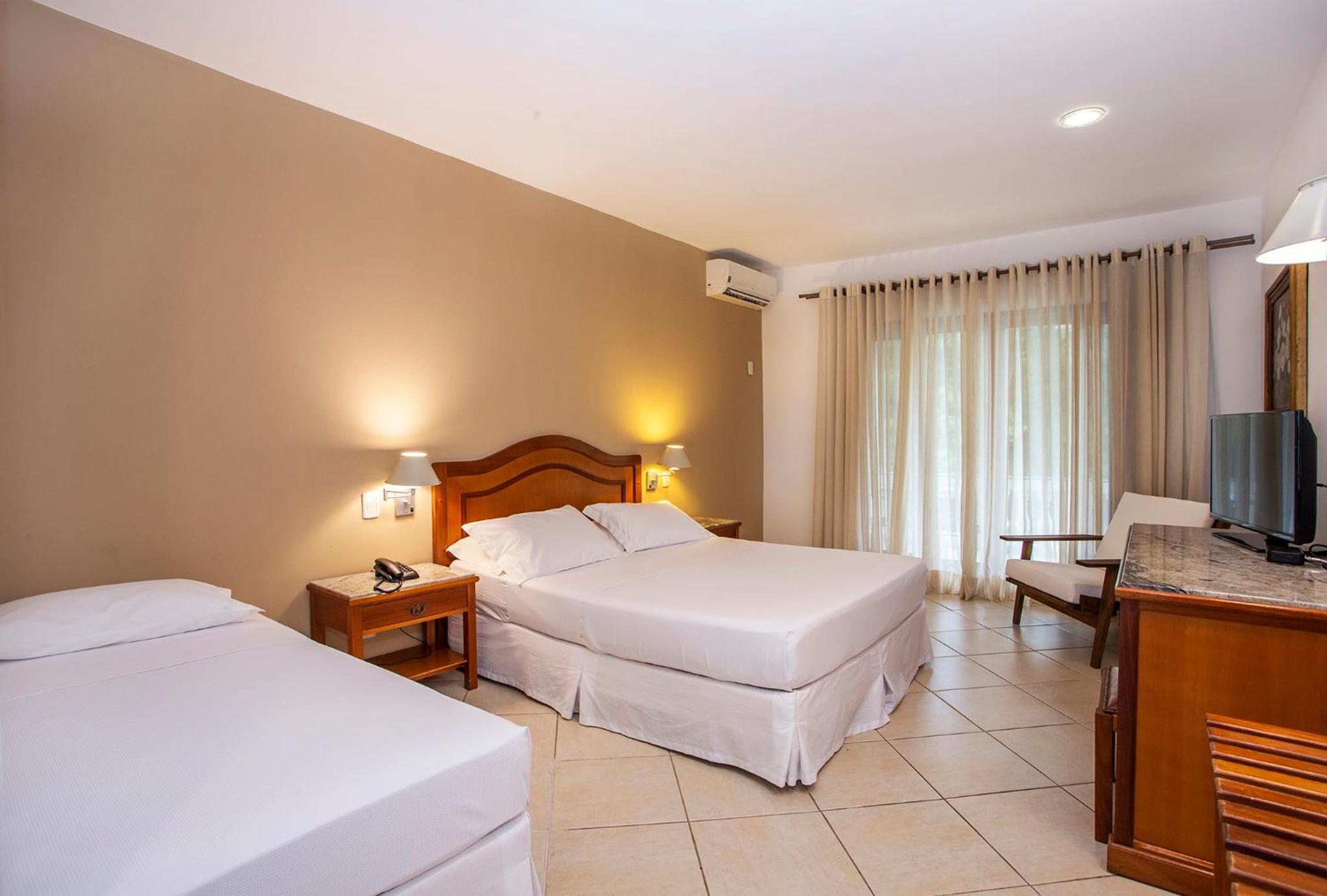 Triple Room with Pool View photo 1
