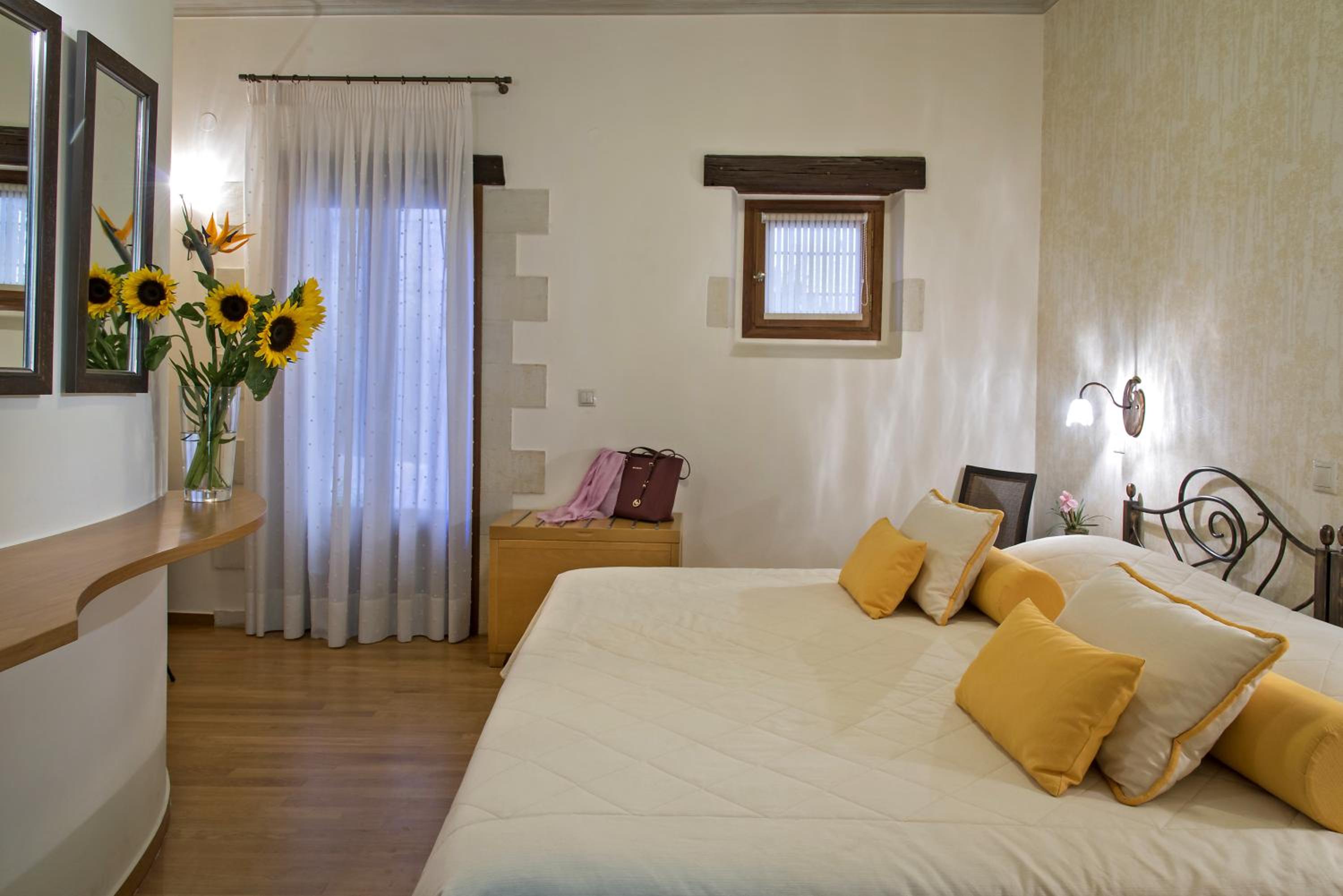 Double Room - Ground Floor photo 2