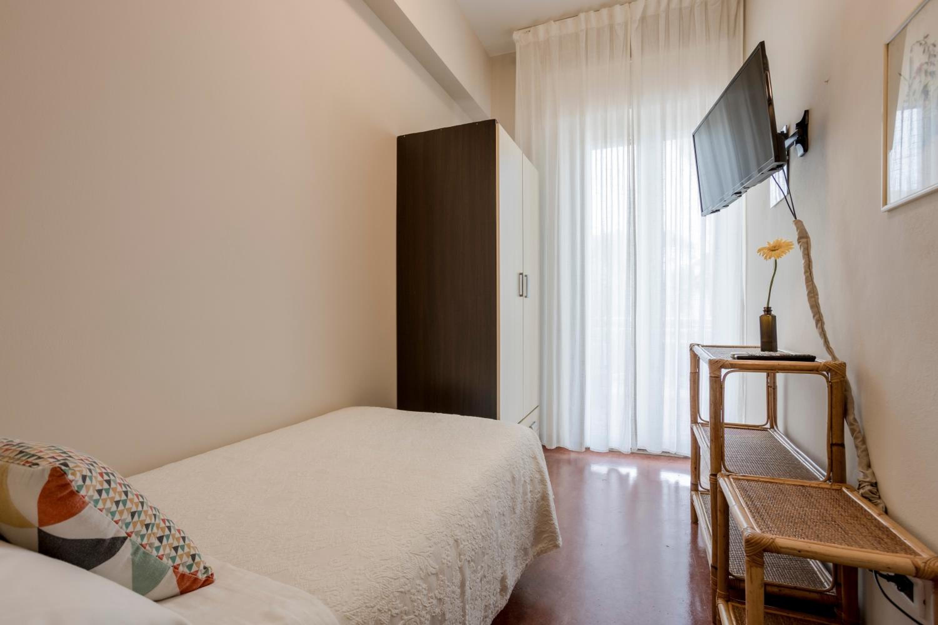 Single Room with Balcony photo 1