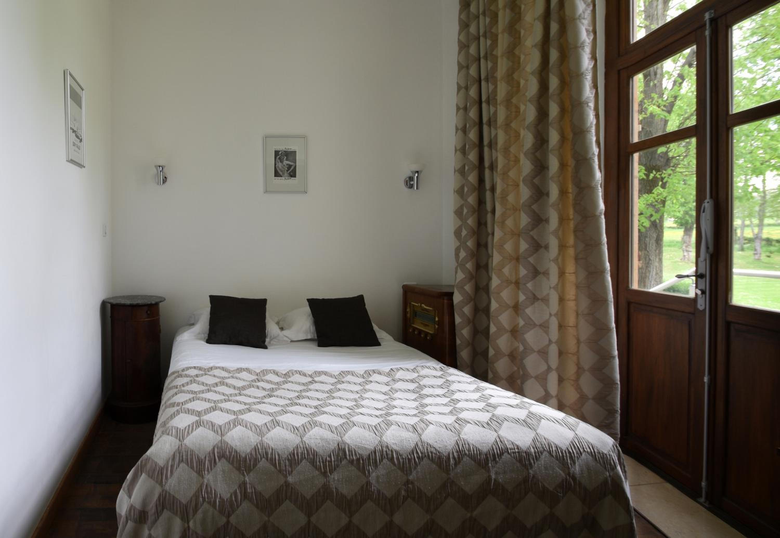 Classic Double Room - Photo 2