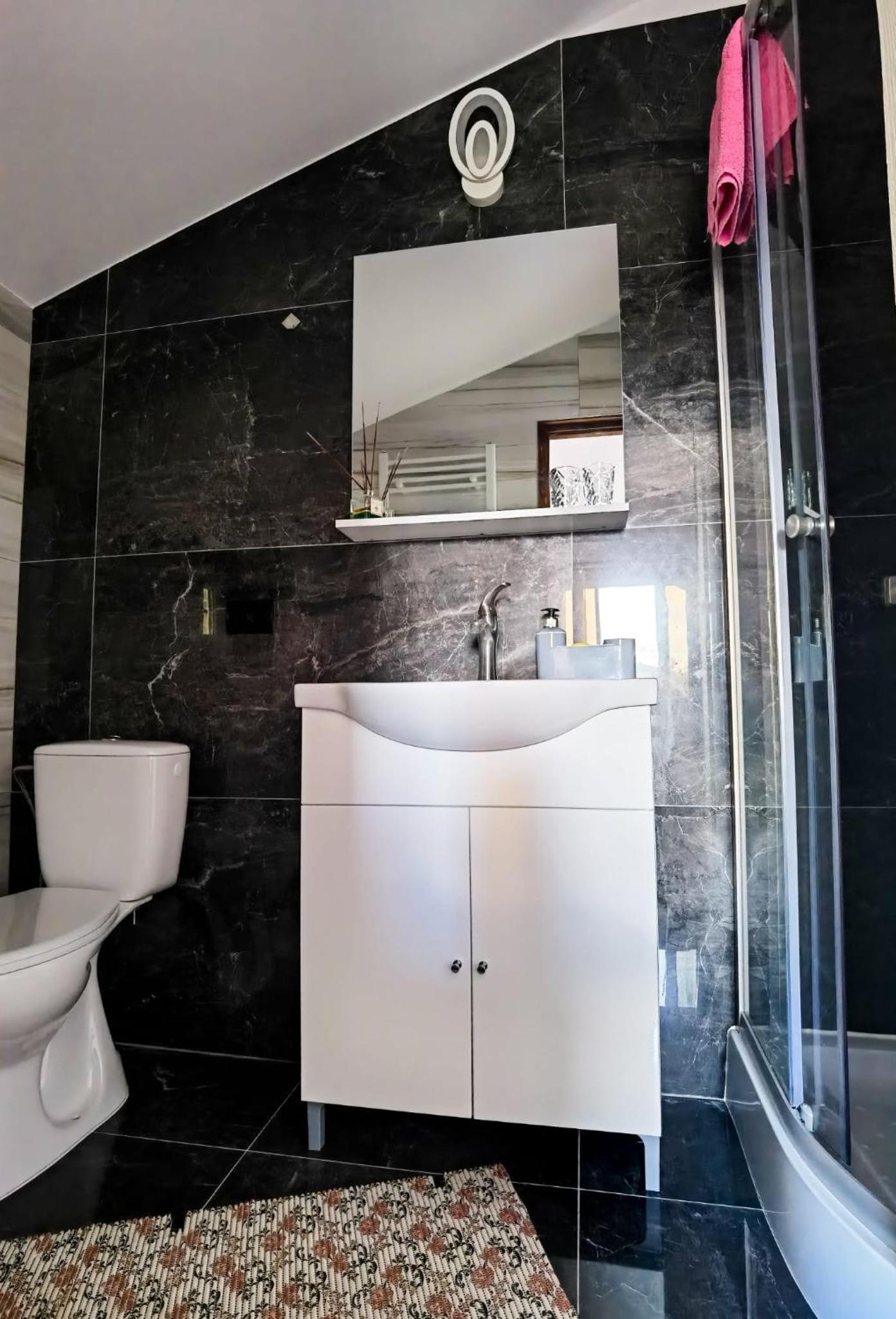 Triple Room - Photo 5