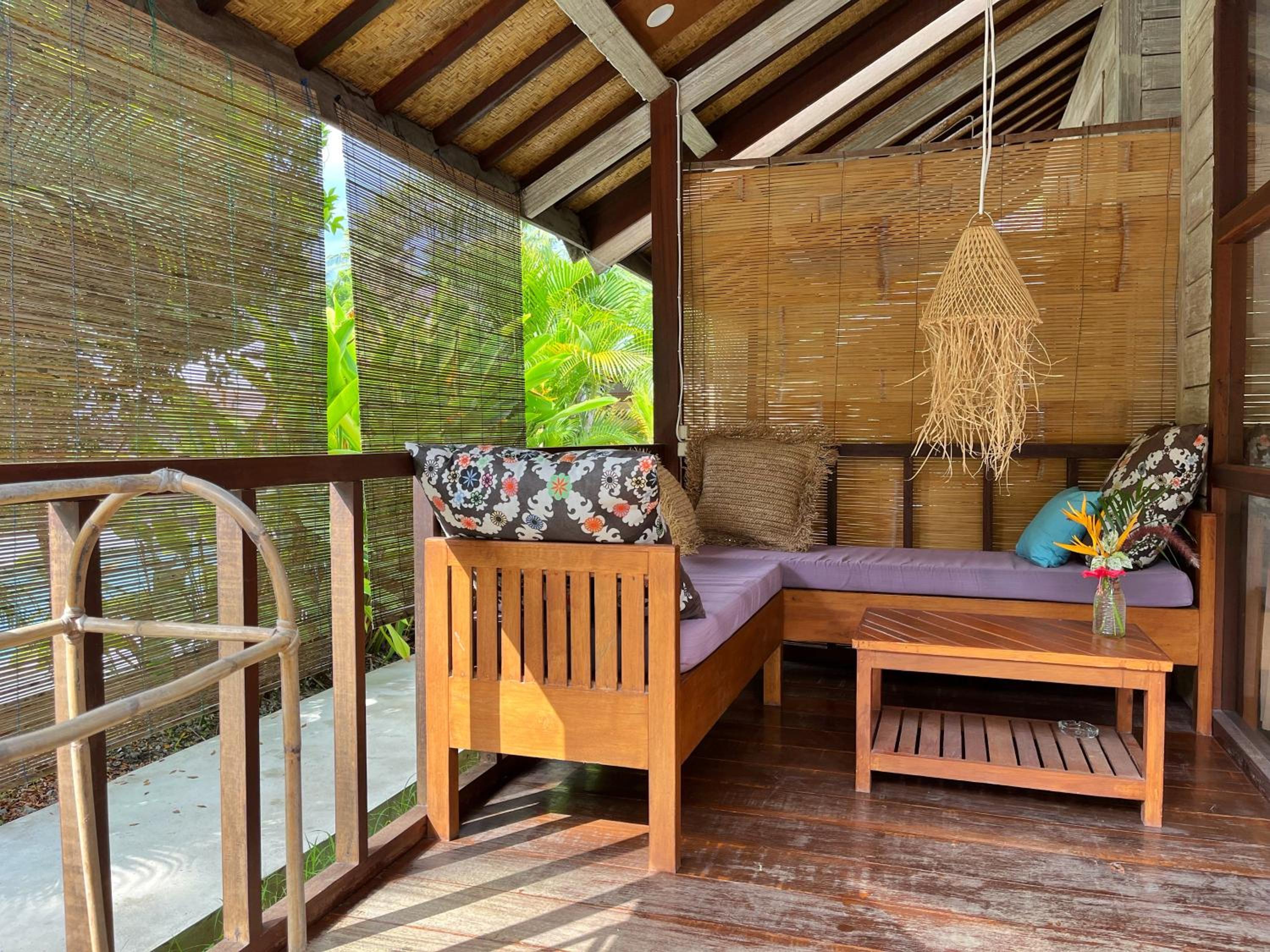 Deluxe Double Room with Balcony photo 3