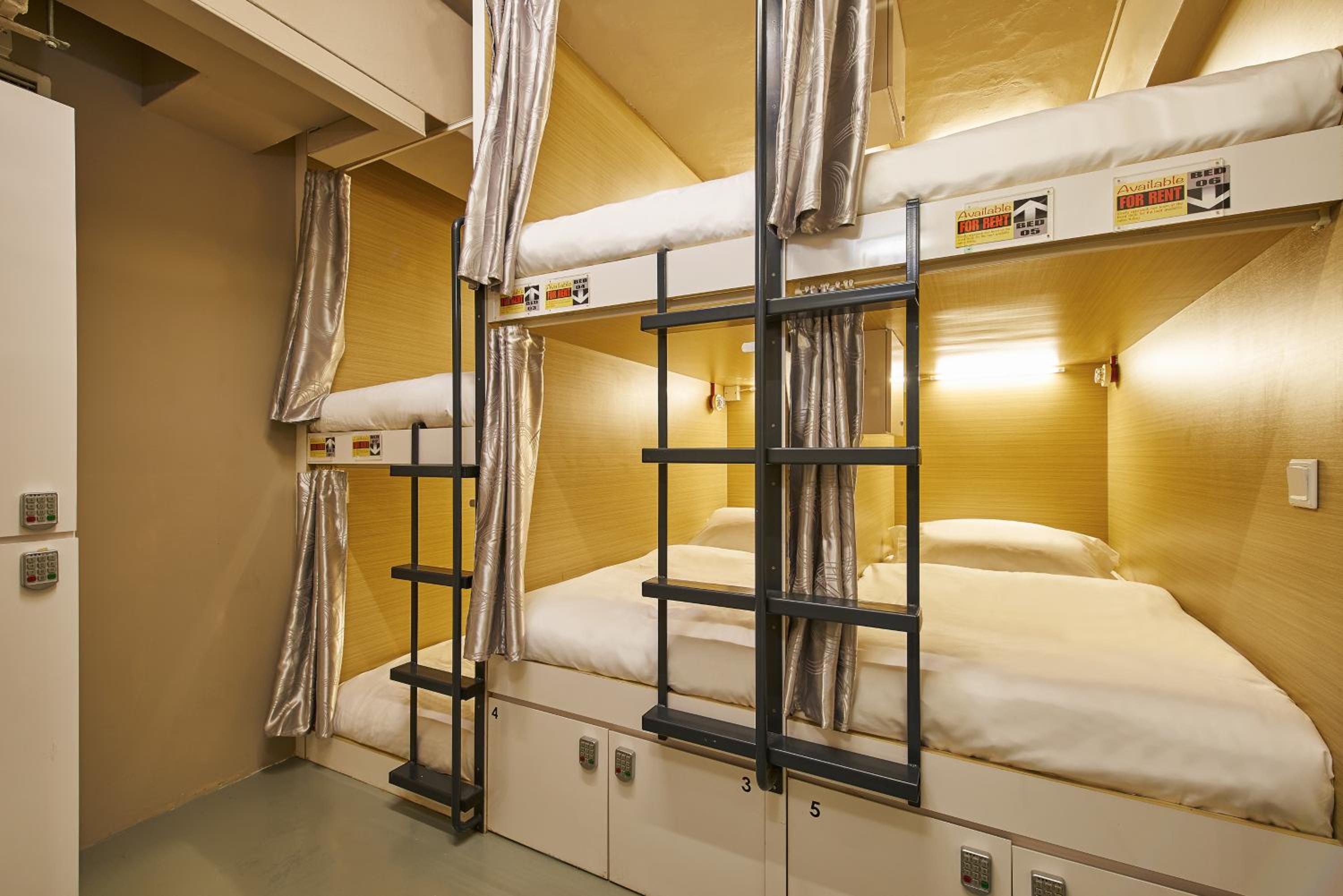 Mixed Dormitory Room photo 1