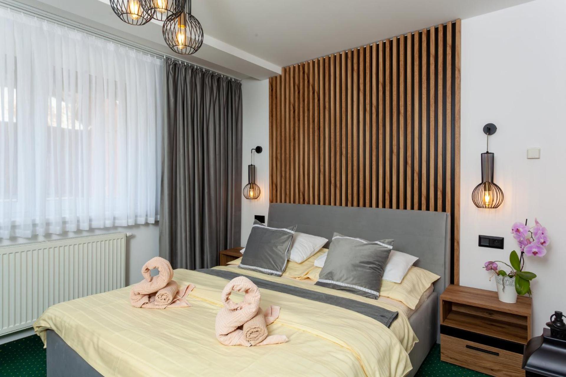 Double Room - Photo 4
