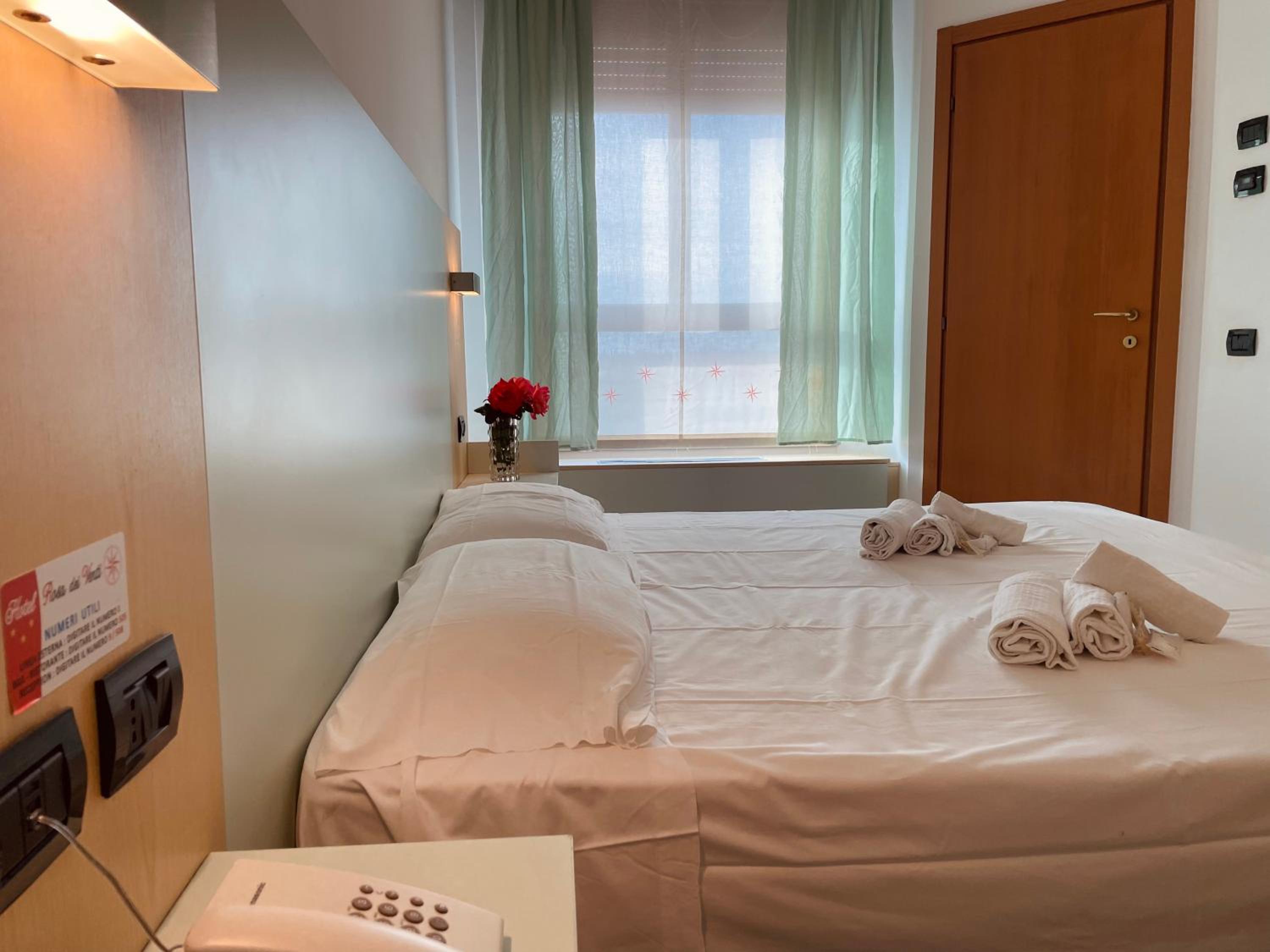 Double or Twin Room photo 2