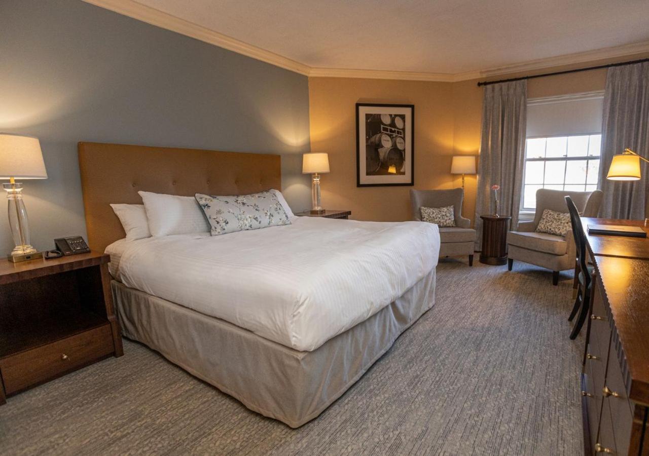 Traditional Queen Room