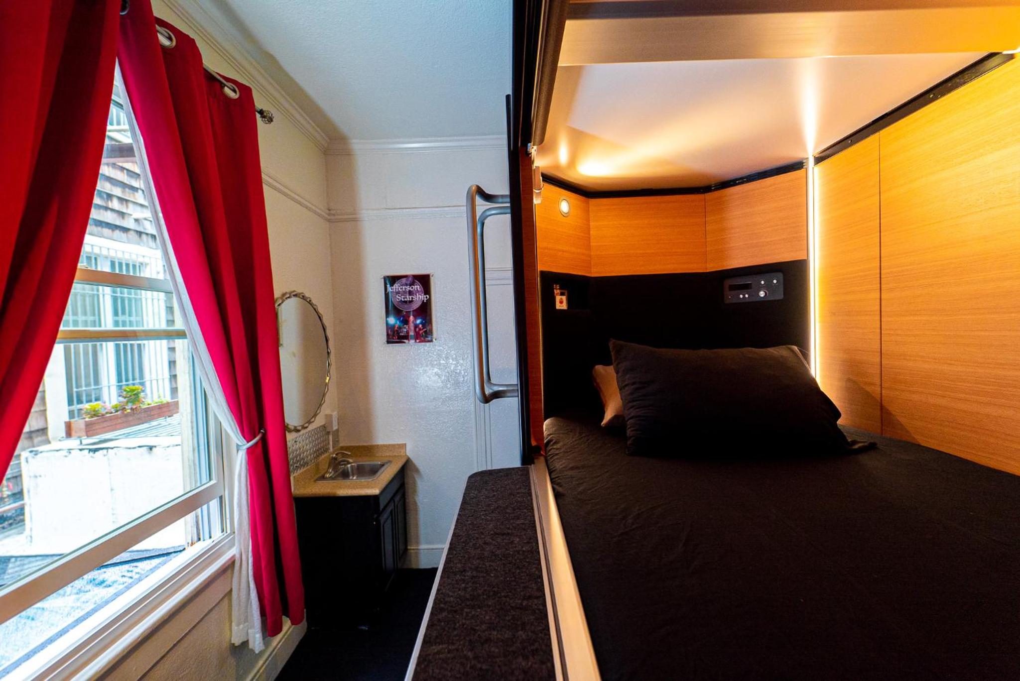 Single Bed in 2 Bed Female Capsule Room
