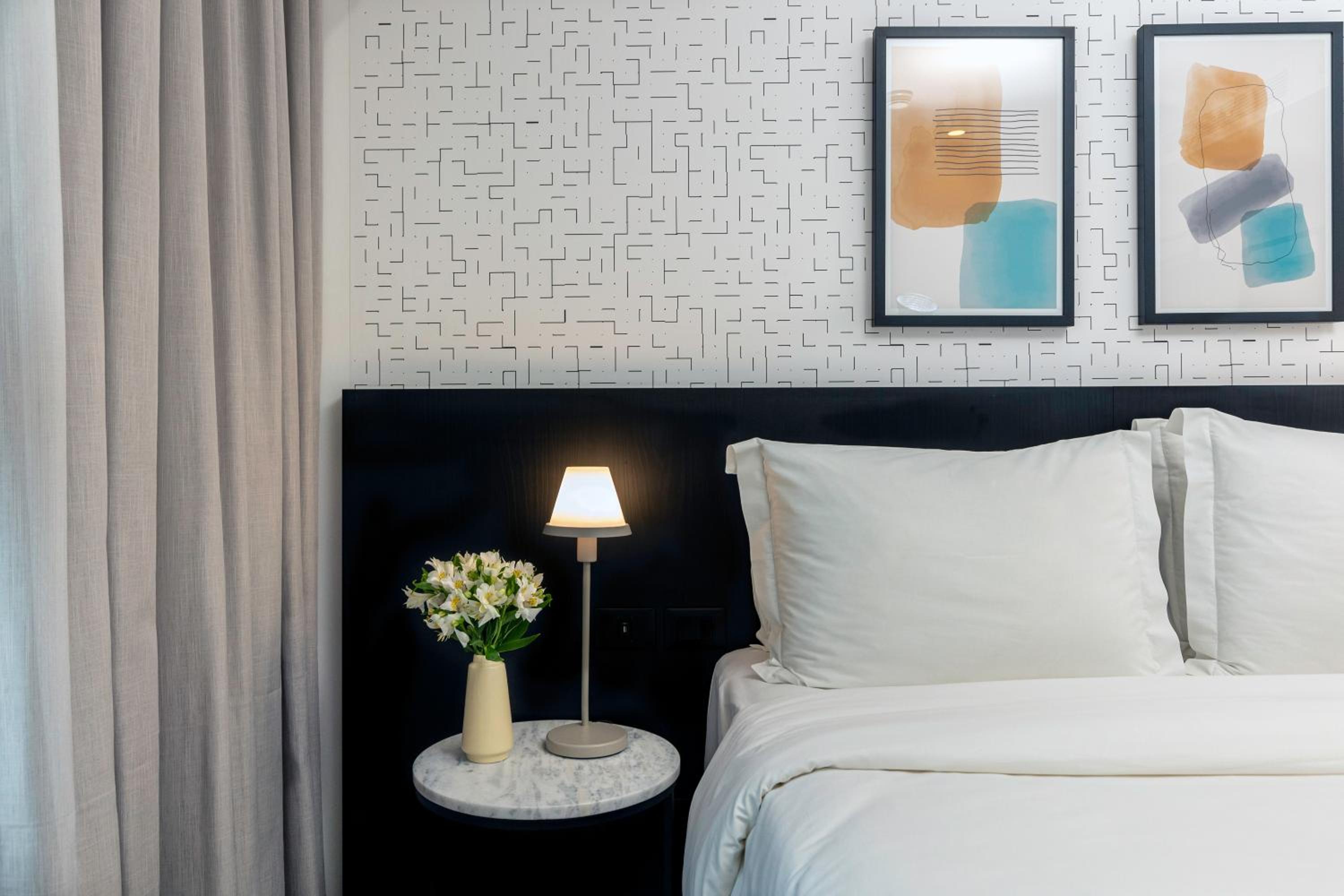 Deluxe Triple Room - 1 Double Bed and 1 Single Bed