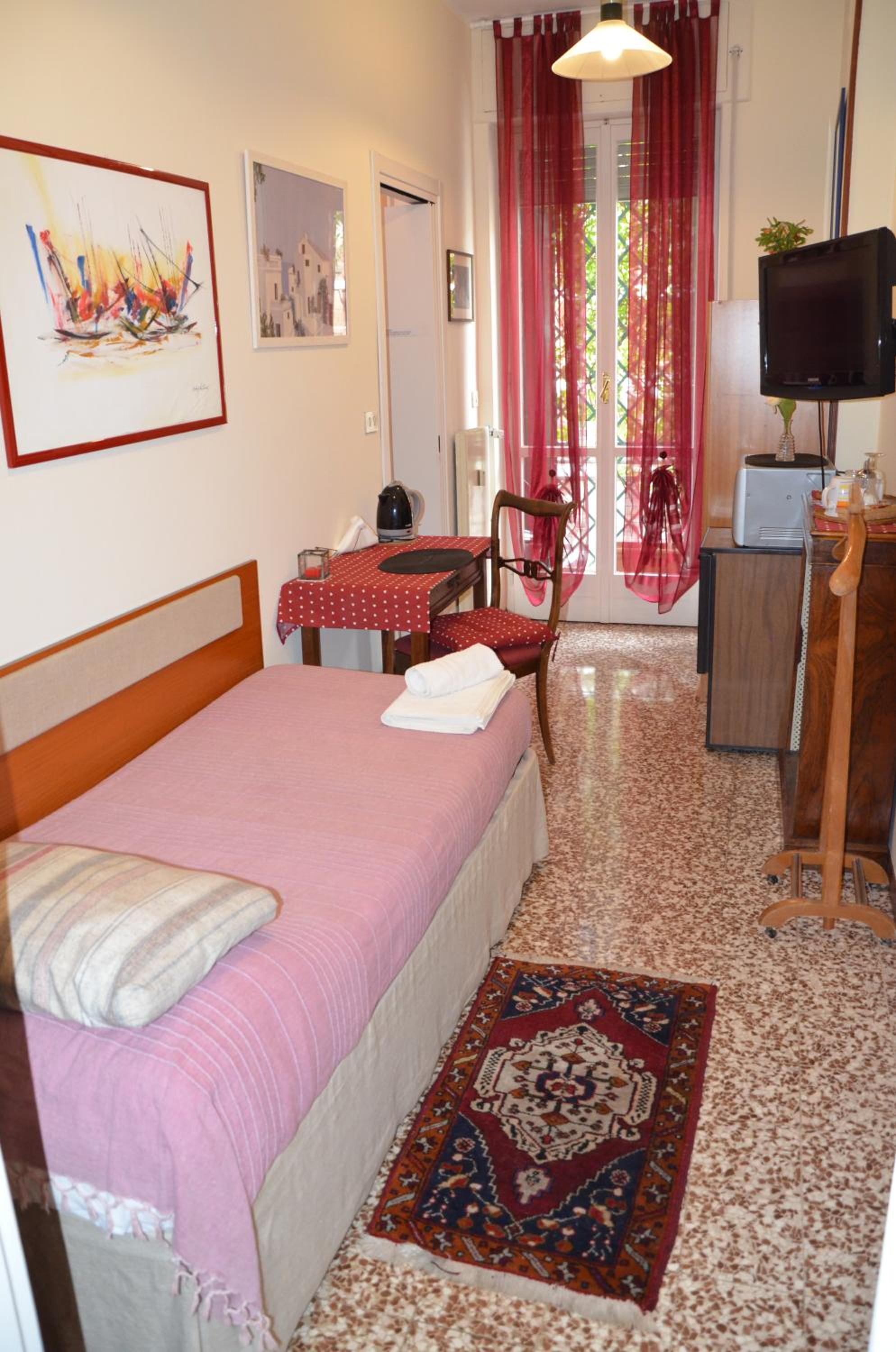 Deluxe Single Room with Balcony