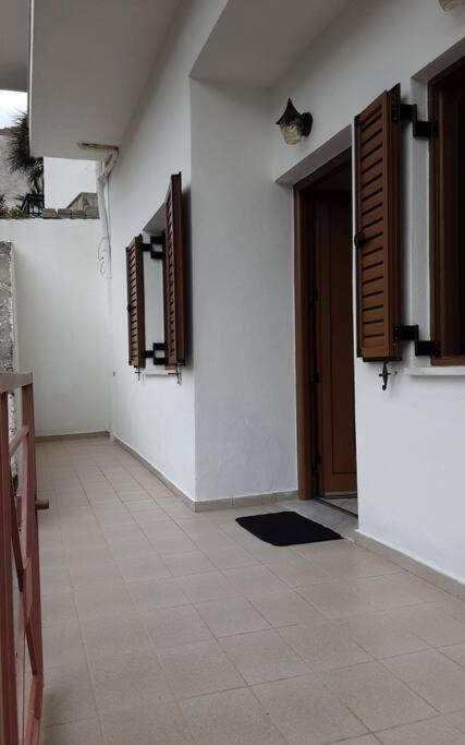 One-Bedroom House photo 2