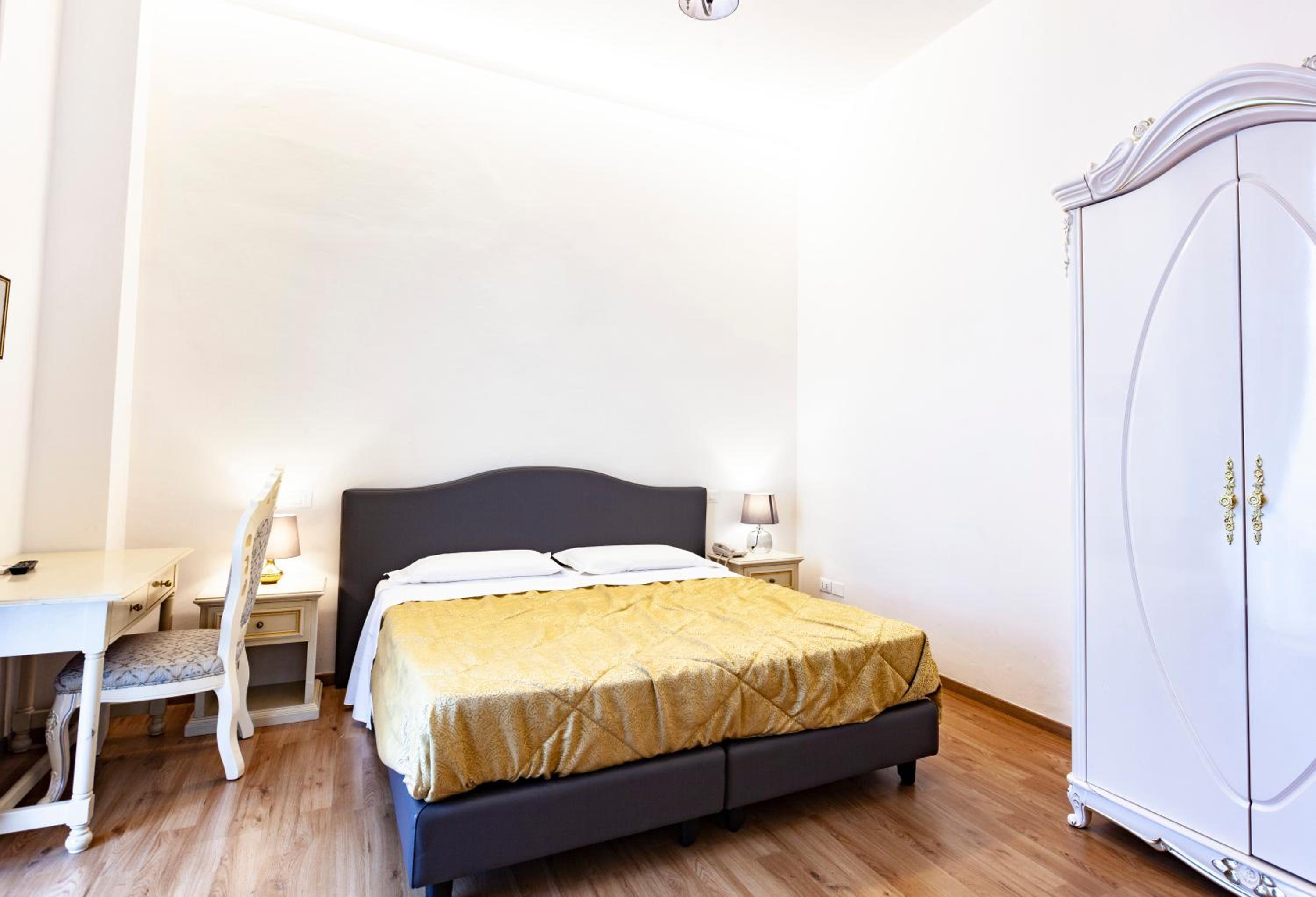 Superior Double or Twin Room photo 1