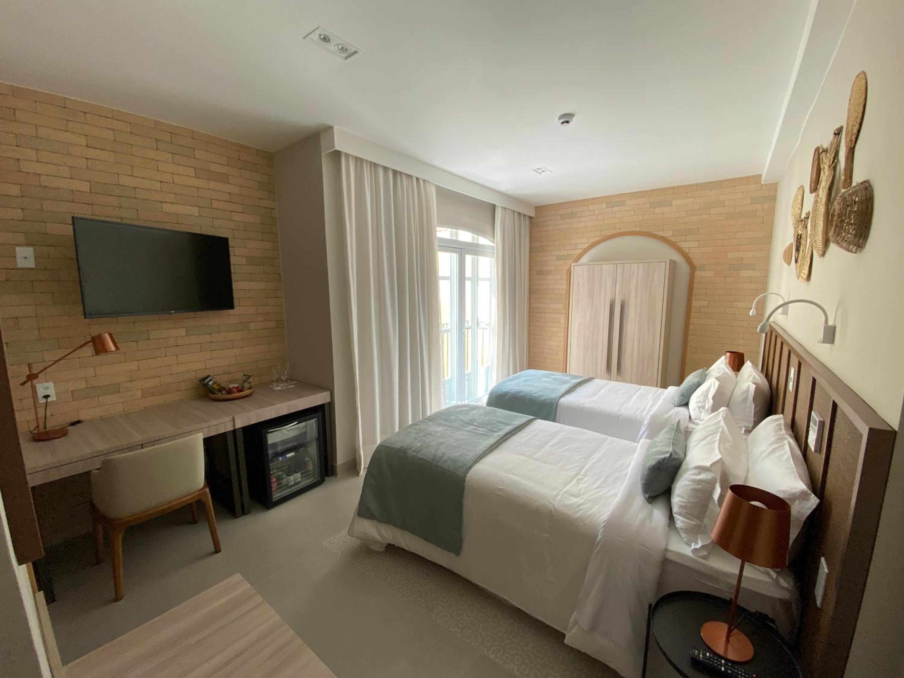 Standard Twin Room - Photo 1