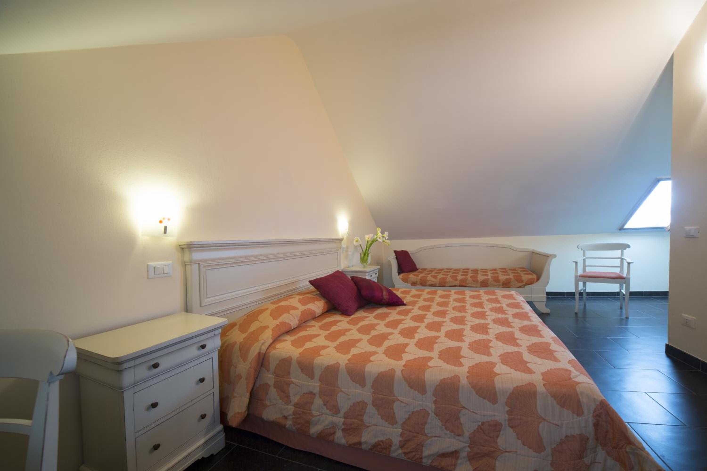 Superior Triple Room - Attic photo 1