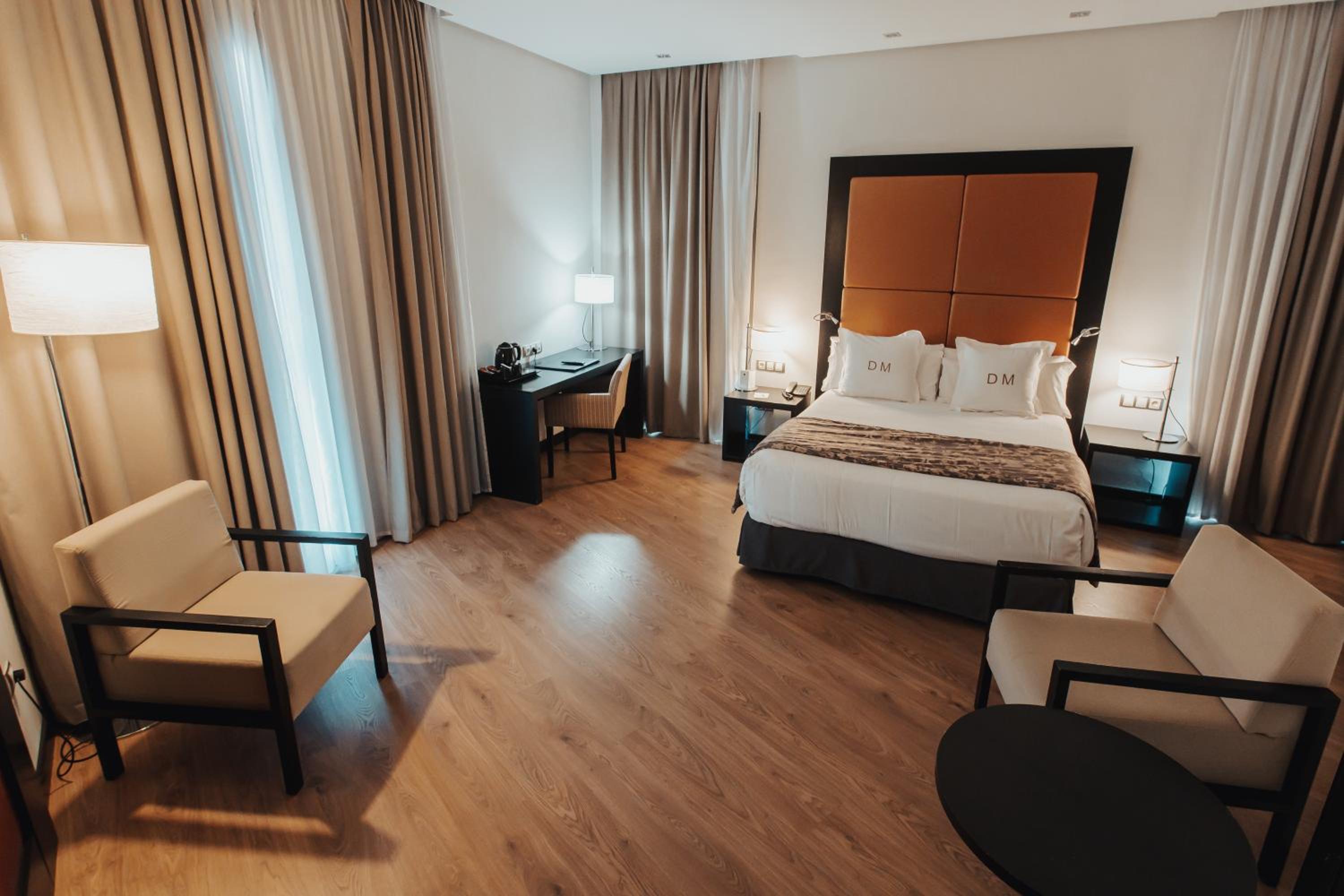 Double or Twin Room - Photo 13