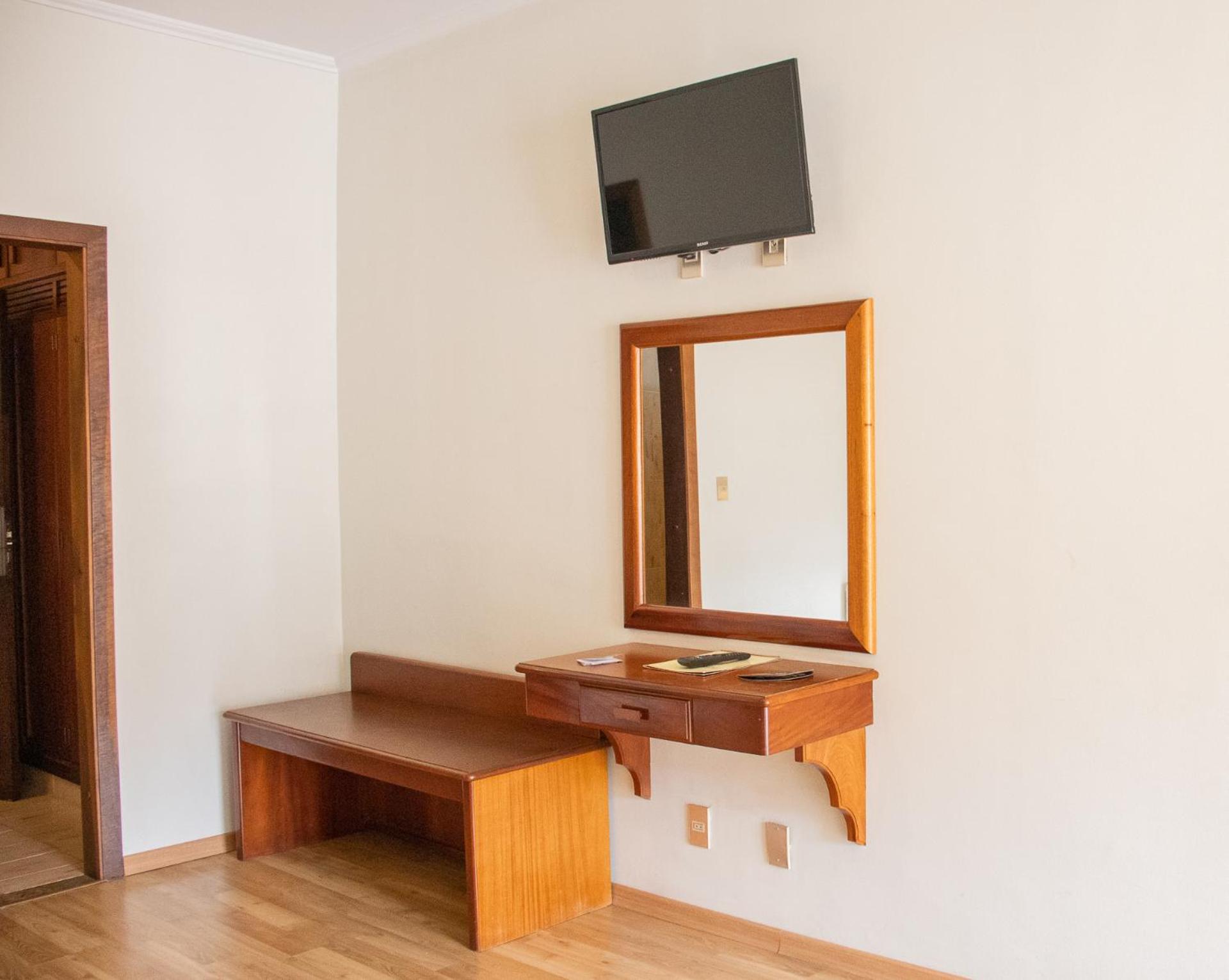 Double or Twin Room photo 3