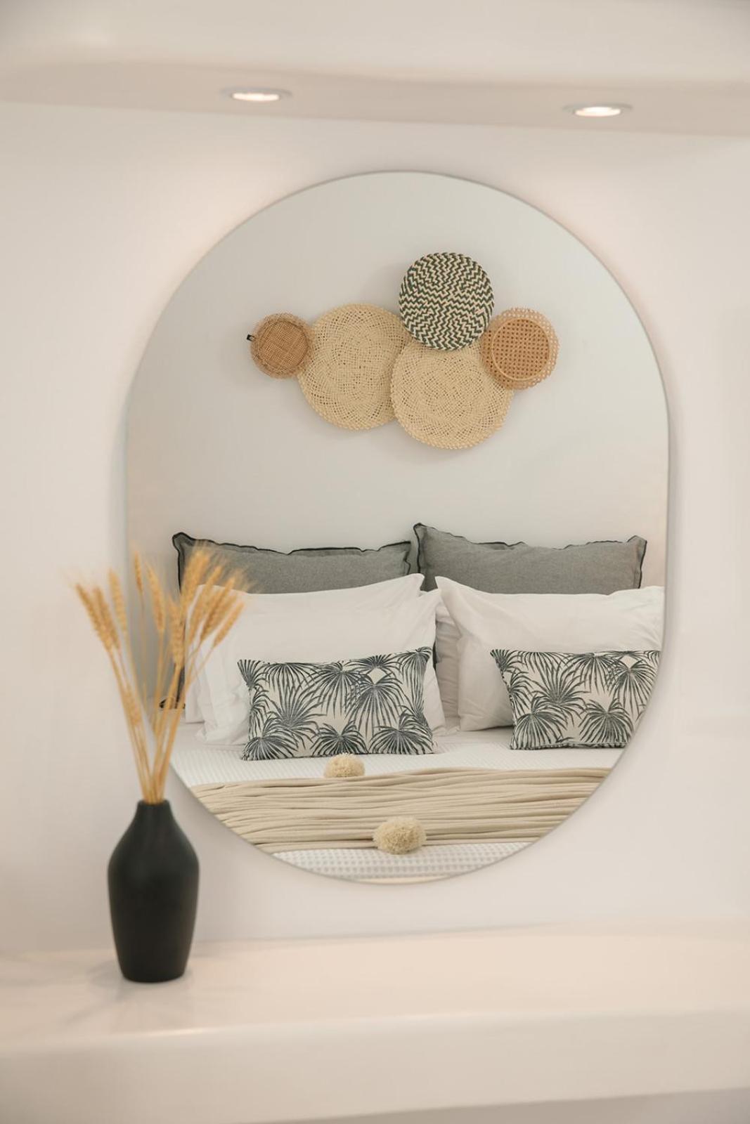 Standard Double Room - Photo 13