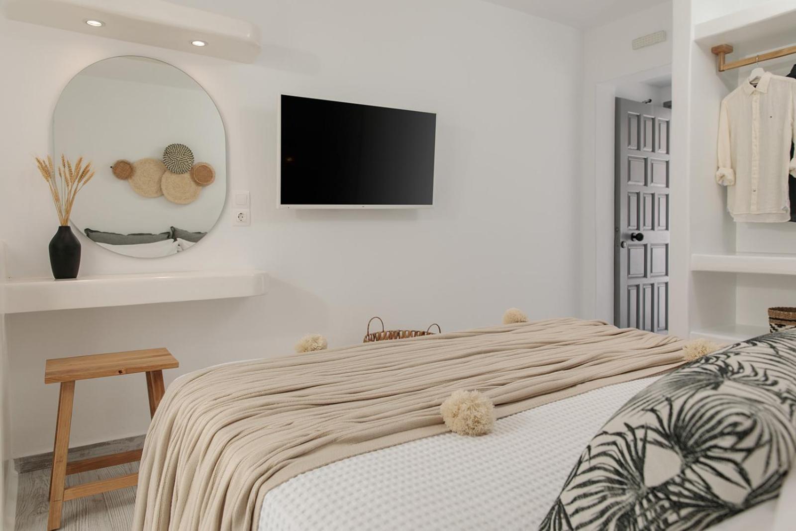 Standard Double Room - Photo 14