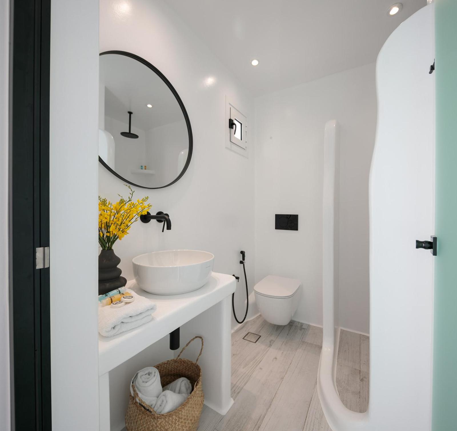 Standard Double Room - Photo 2