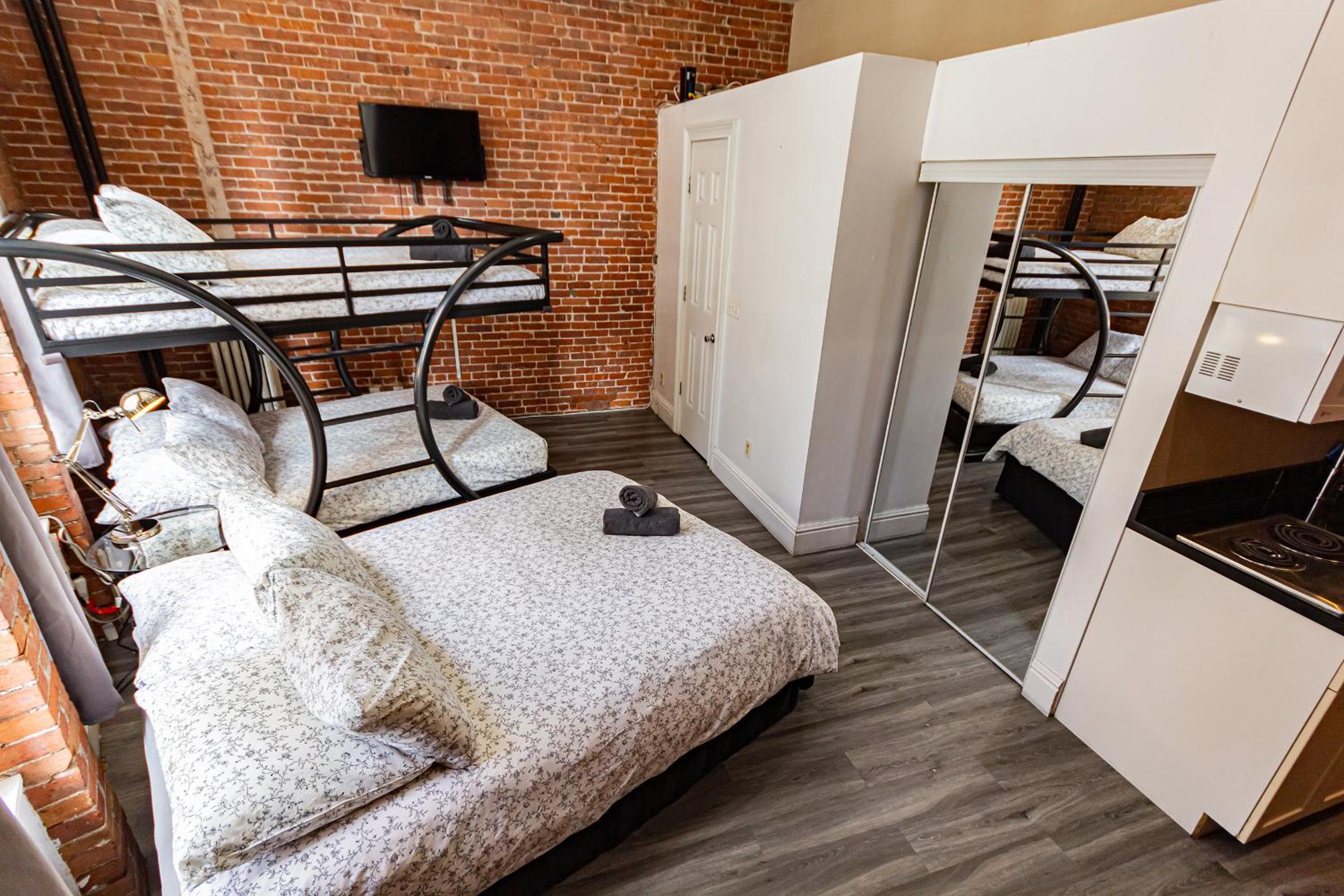 Studio Apartment photo 3