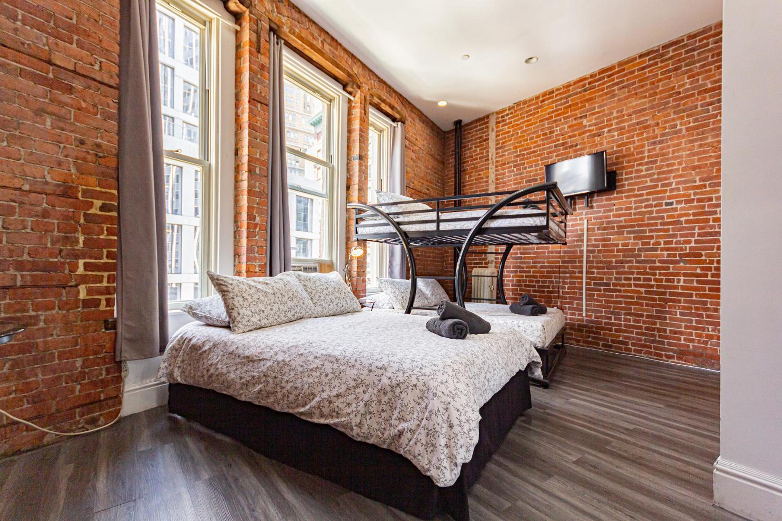 Studio Apartment photo 2