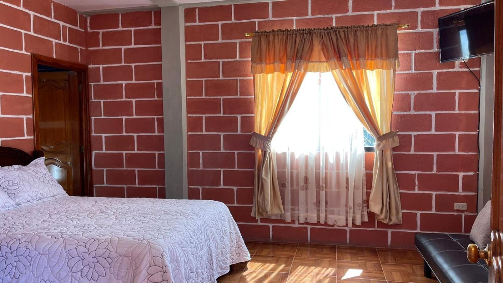 Double Room with Private Bathroom photo 3