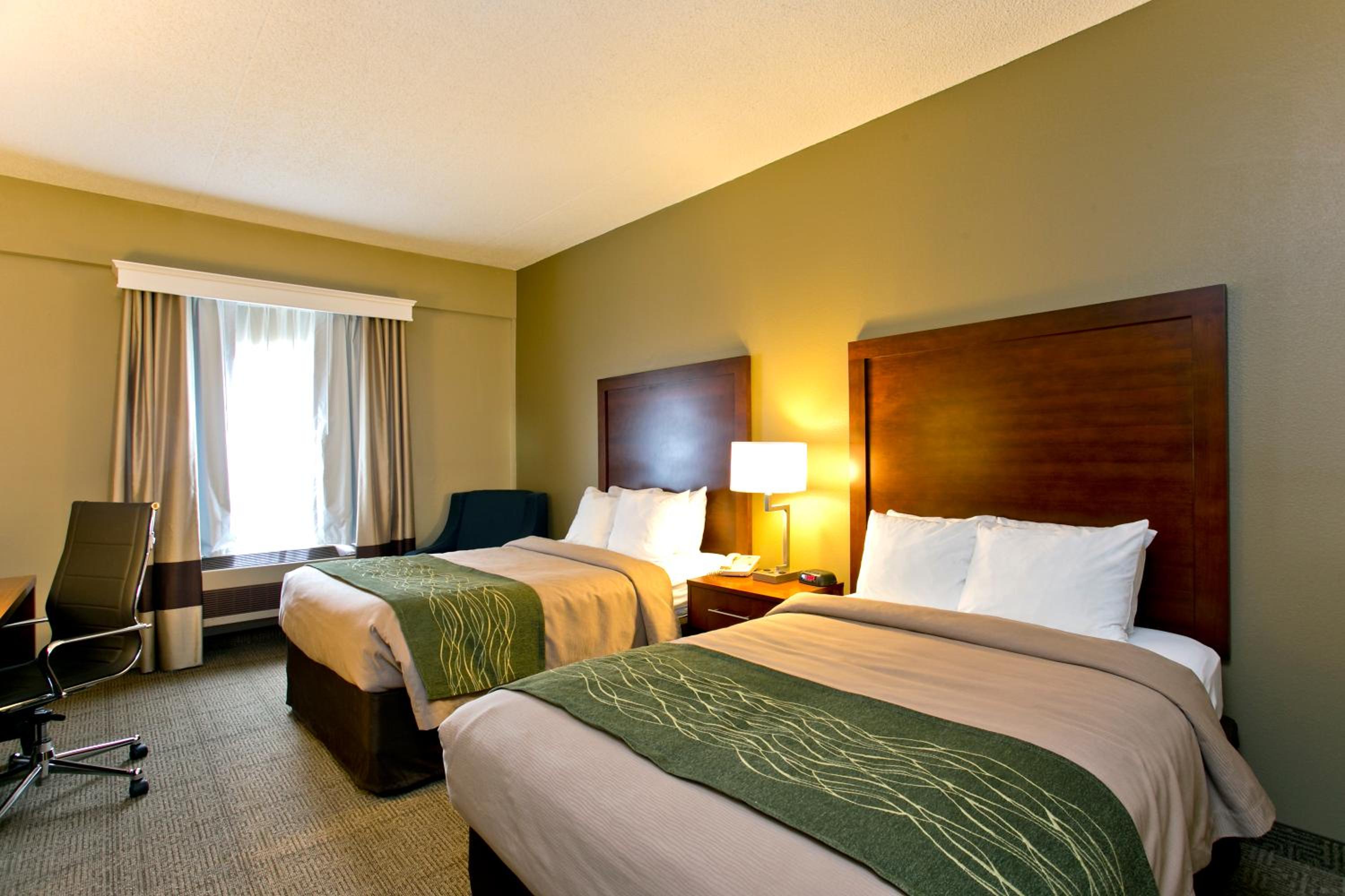 Suite with Two Double Beds - Non-Smoking