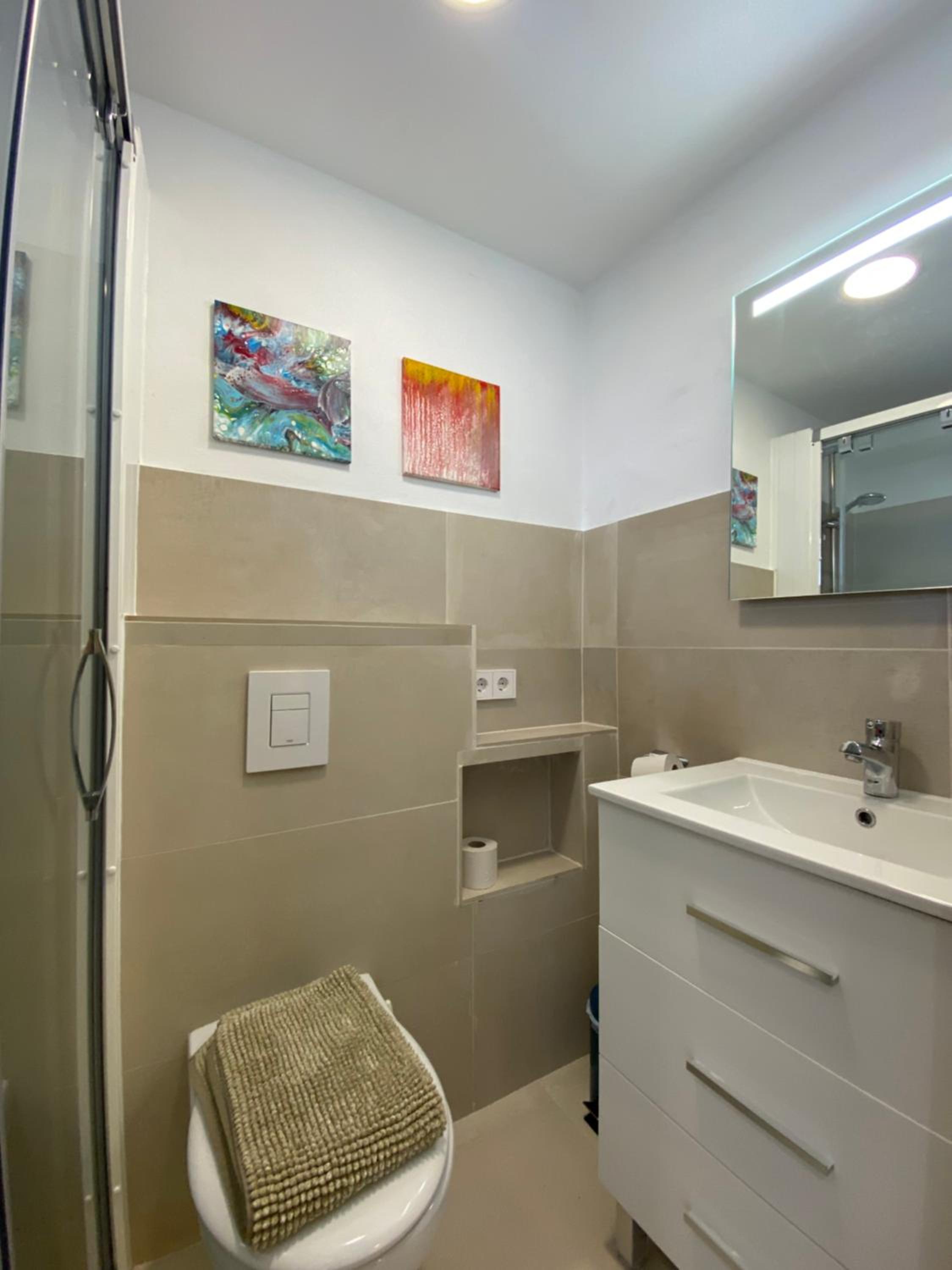 Studio Apartment photo 3