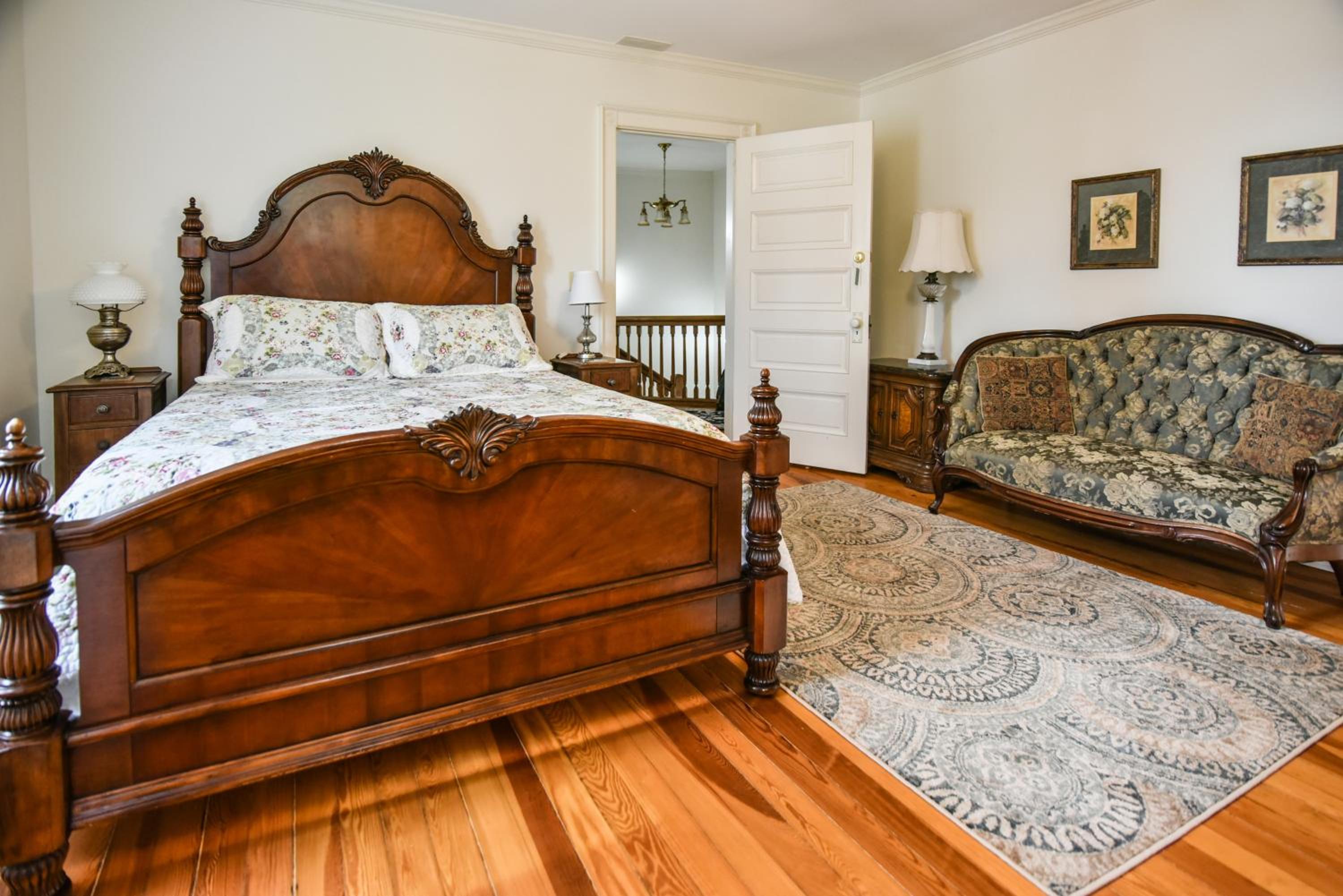 Double Room with Private Bathroom - Photo 7