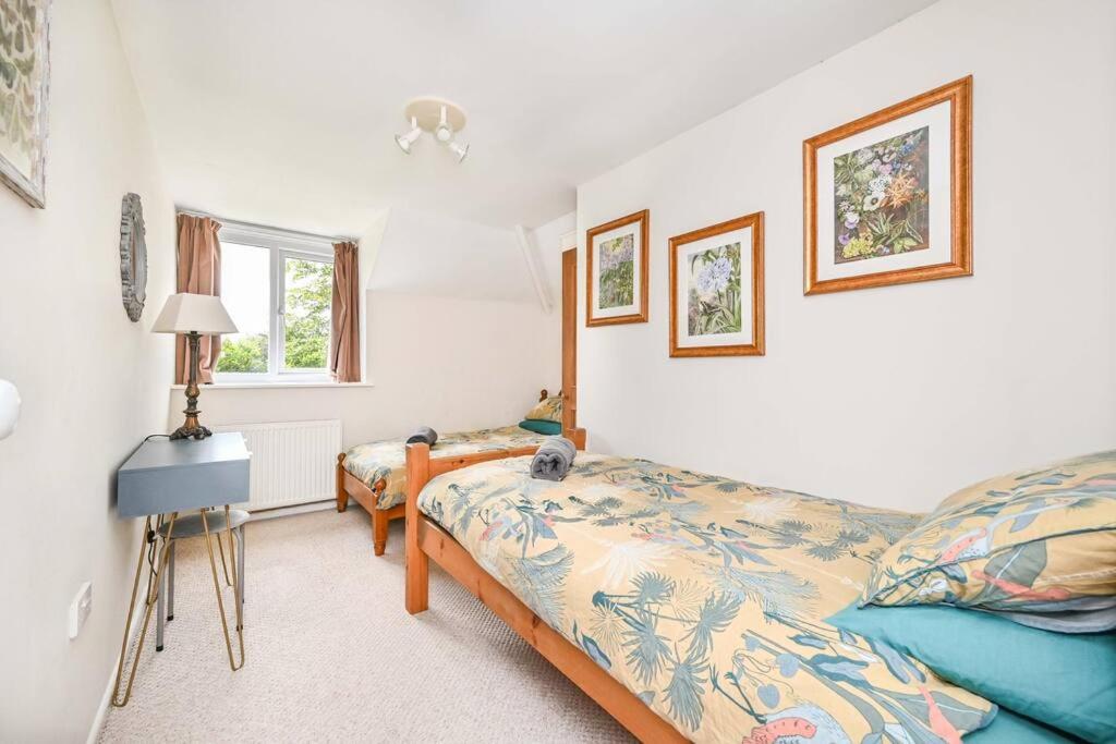 Two-Bedroom House photo 3