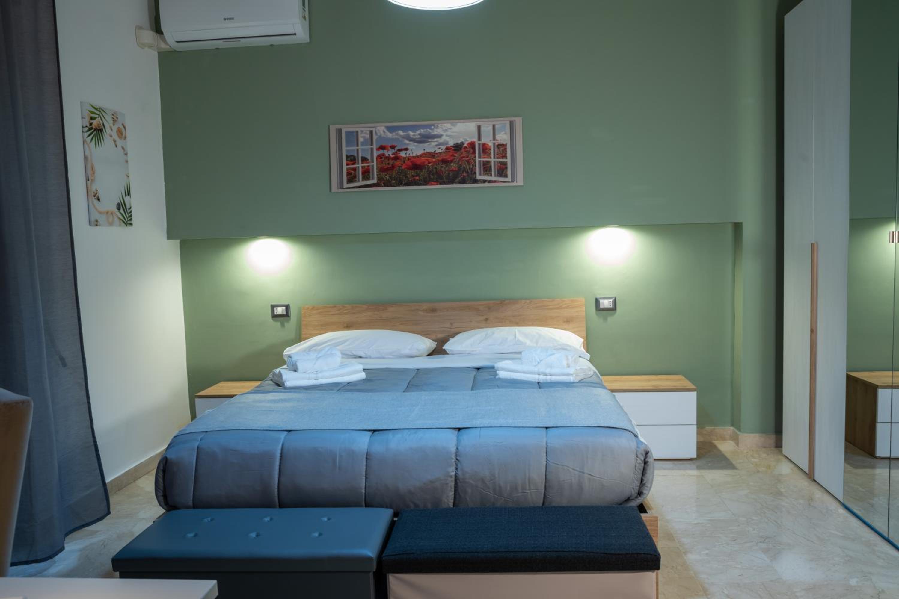 Double Room with Balcony photo 2