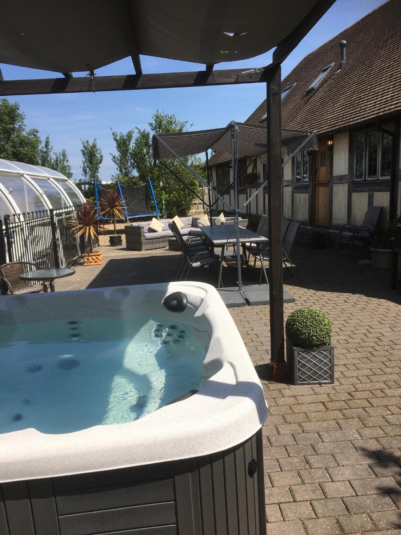 Villa photo 2
