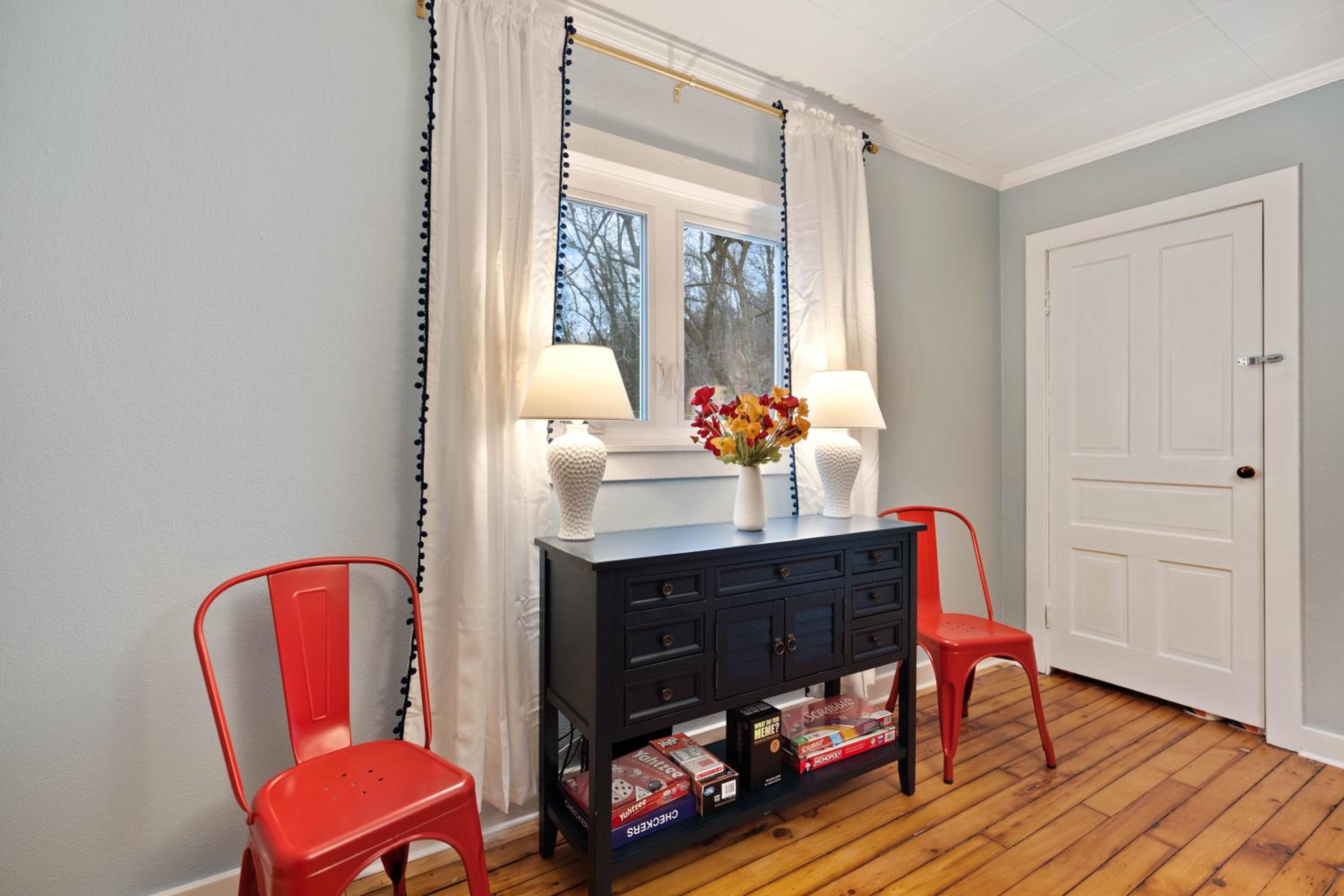Three-Bedroom House photo 1