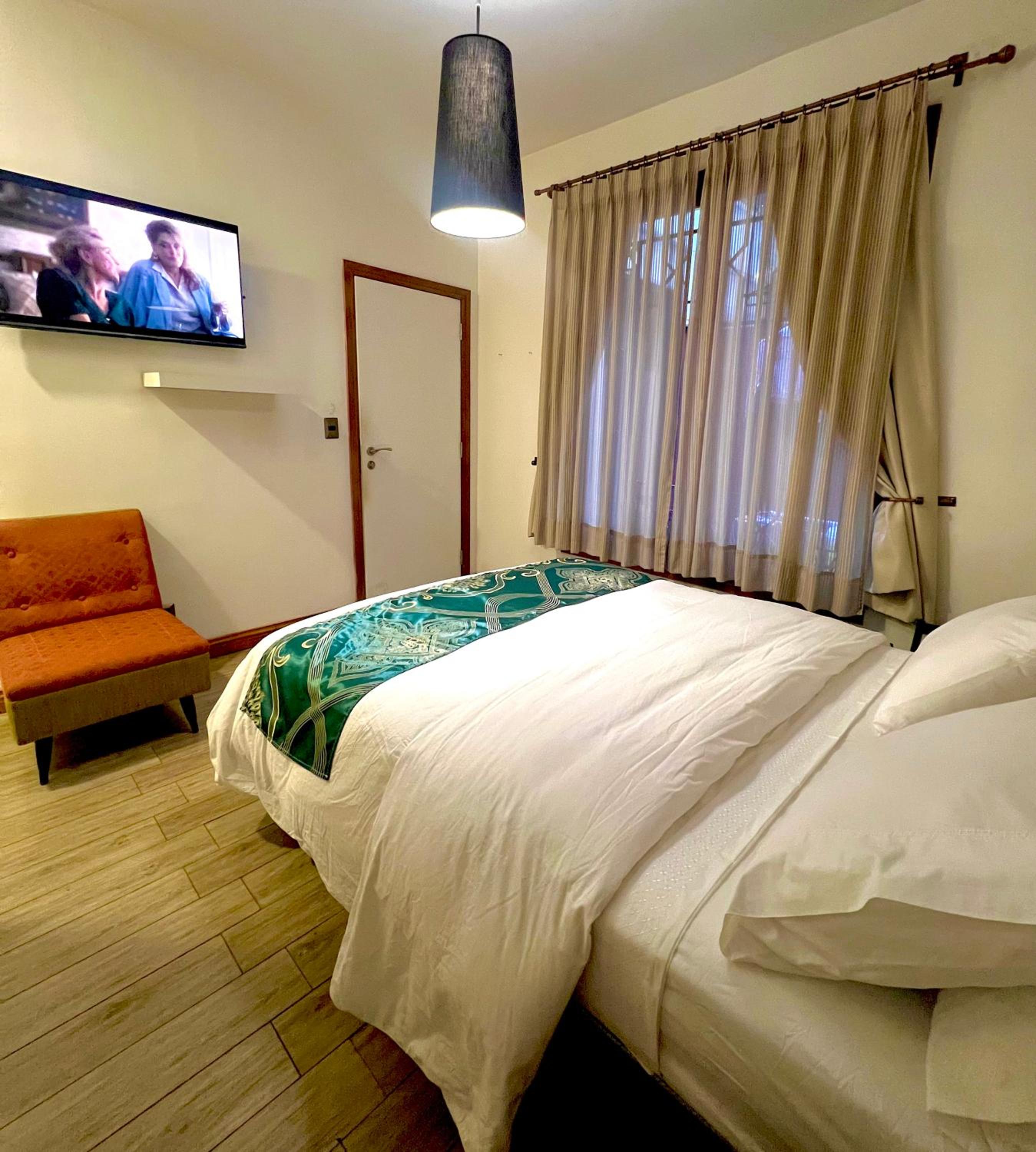 Budget Double Room photo 2
