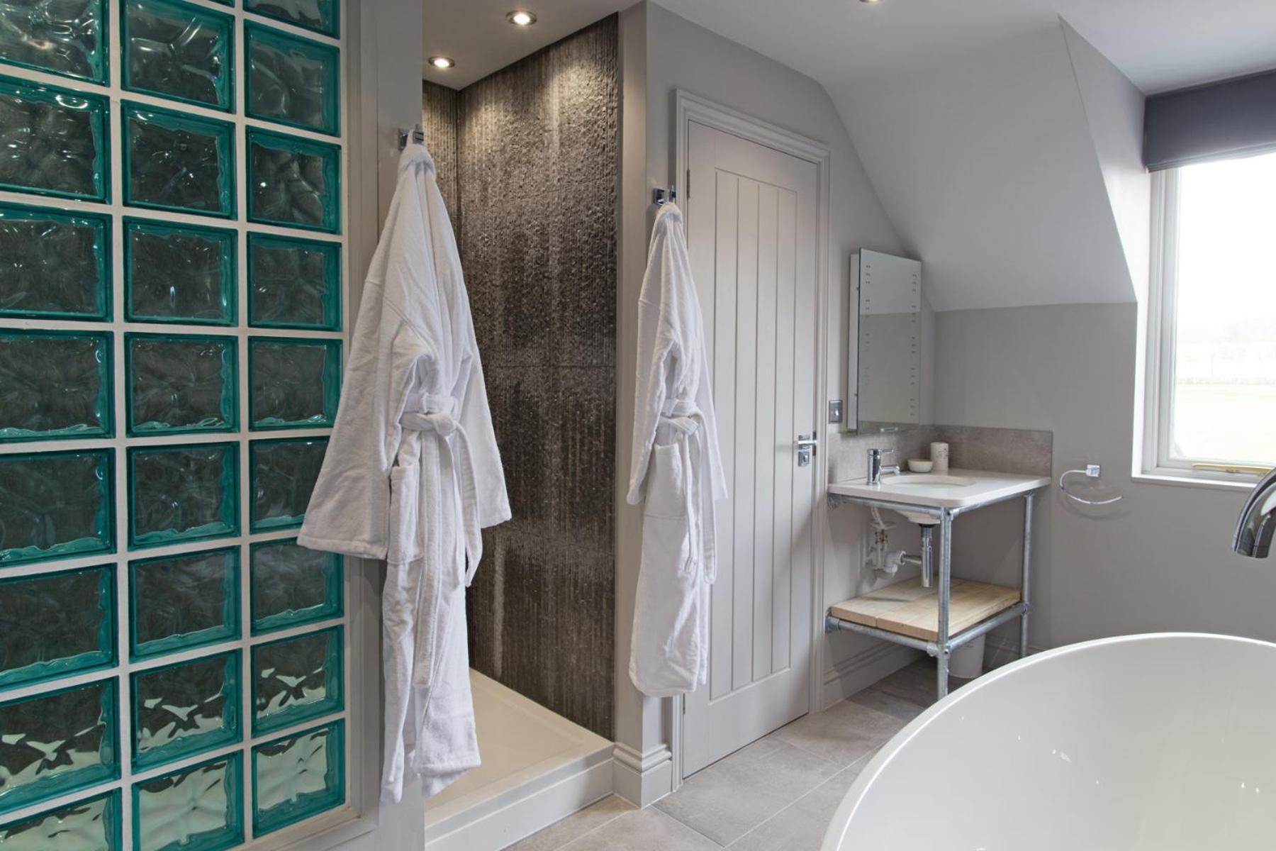 Deluxe Double or Twin Room photo 3