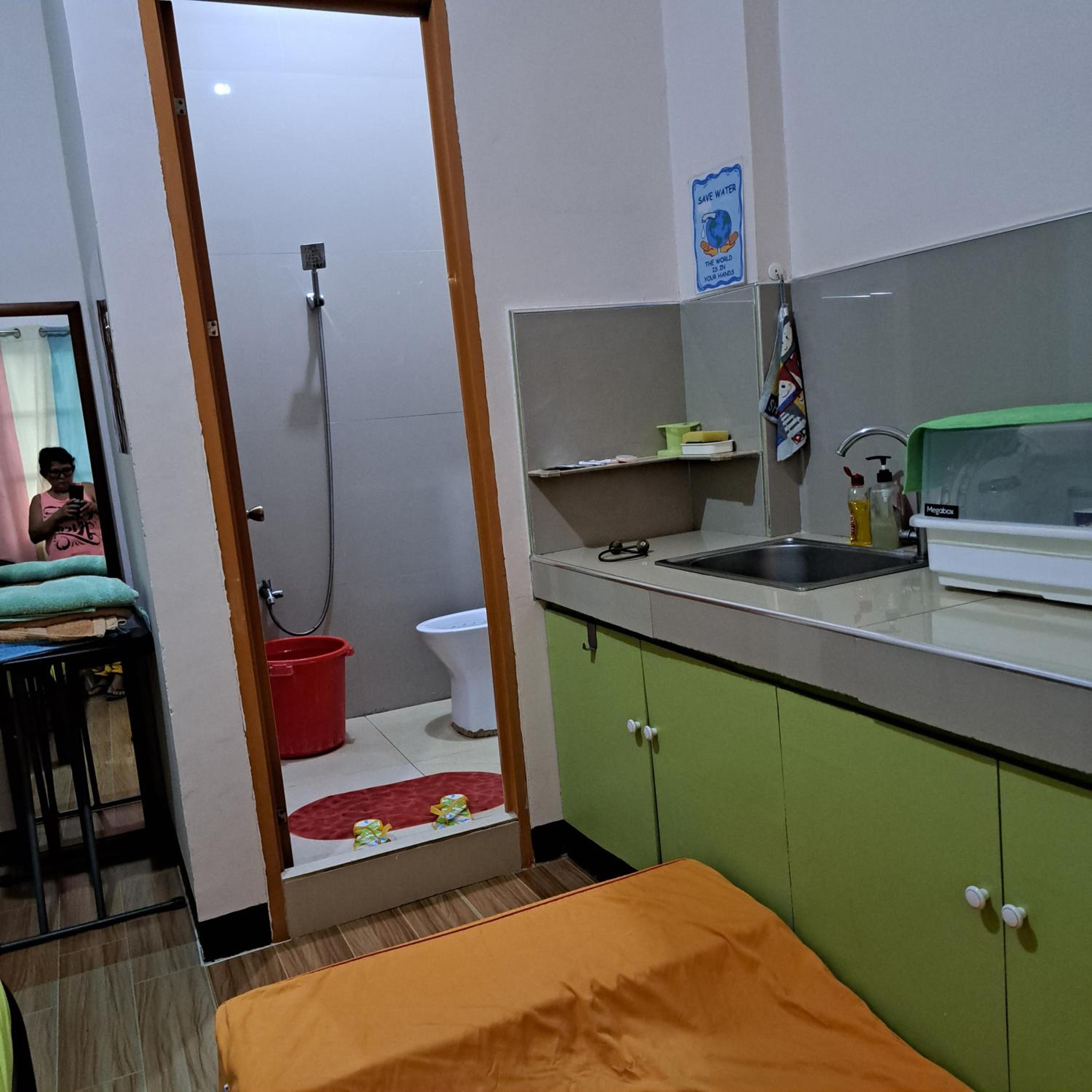 Twin Room with Private Bathroom photo 3
