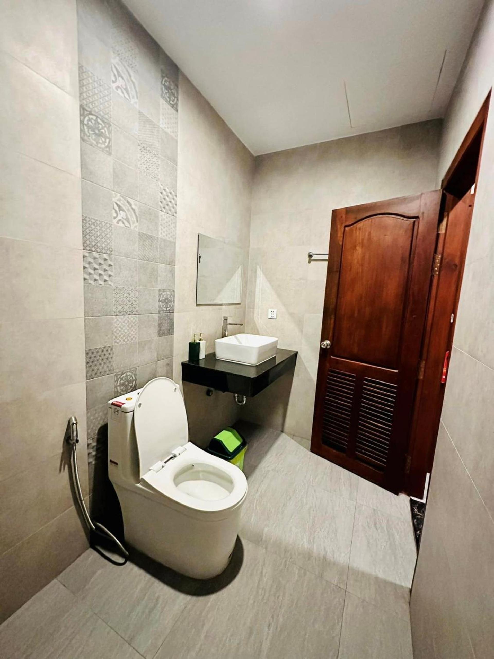 Double Room - Photo 18