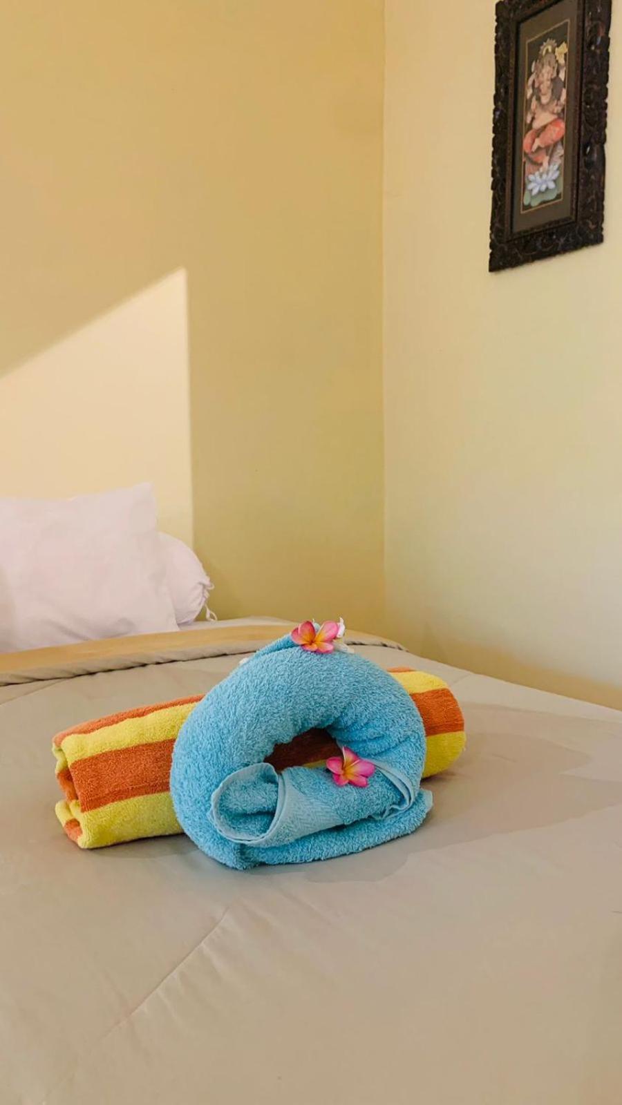 Standard Twin Room with Garden View - Photo 7