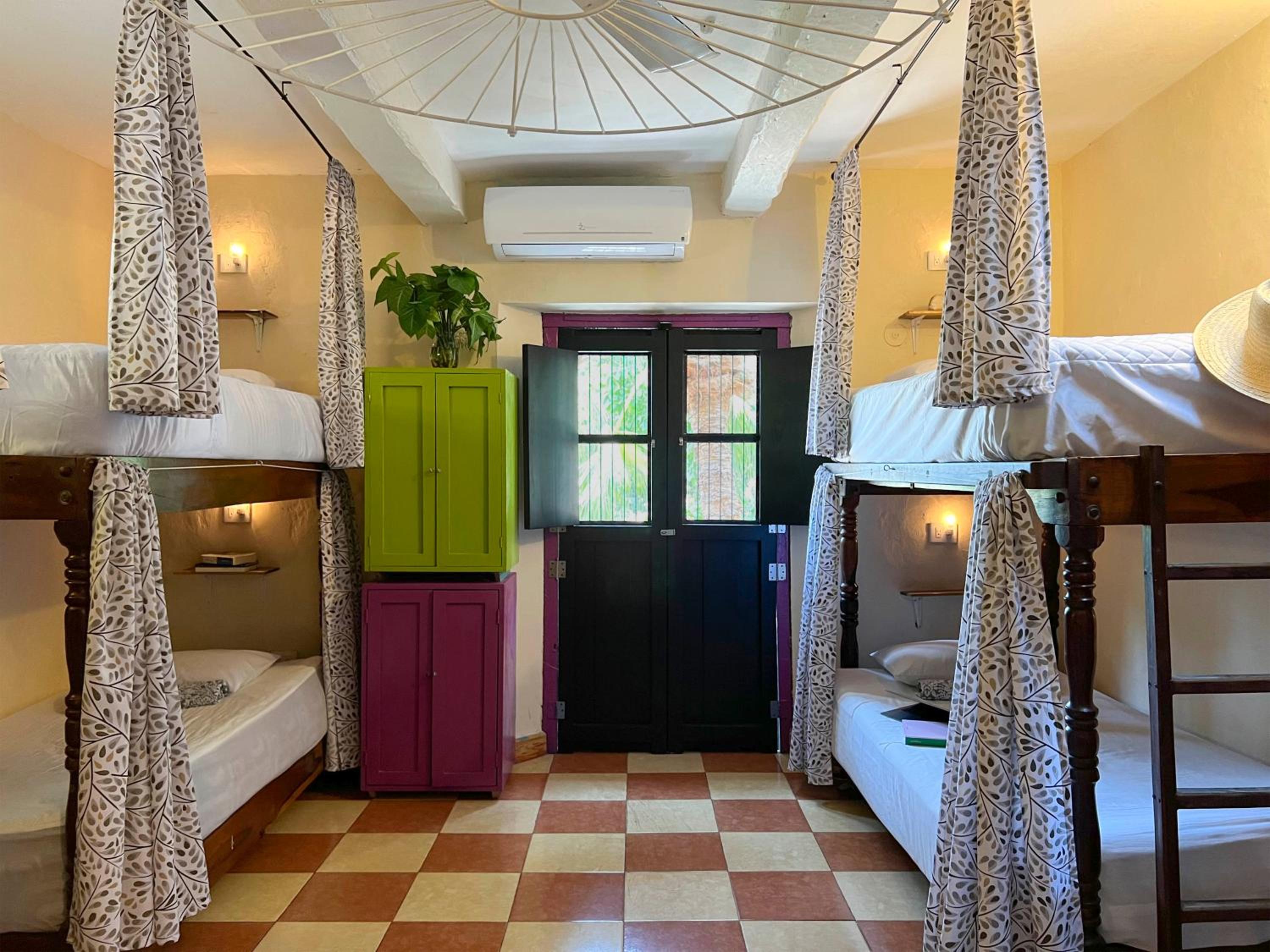 Bed in 6-Bed Female Dormitory Room photo 1