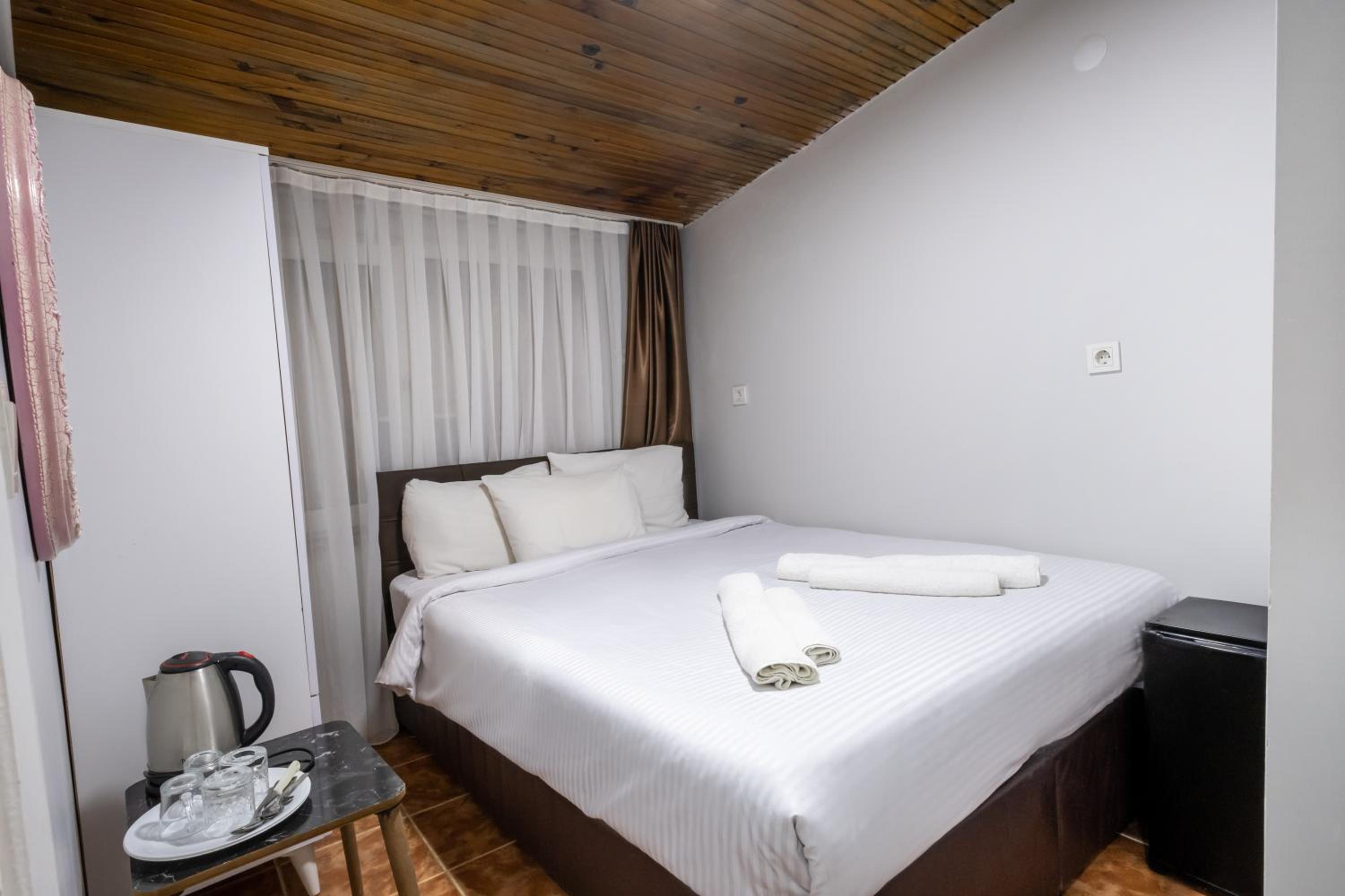 Budget Double Room photo 1