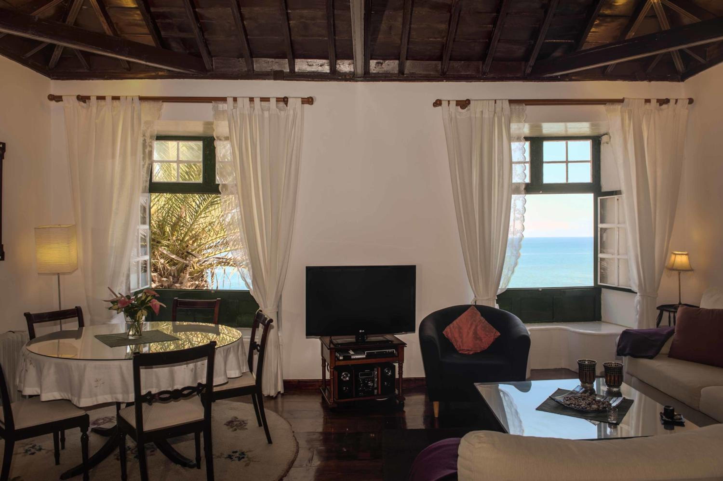 Casa de cuatro habitaciones