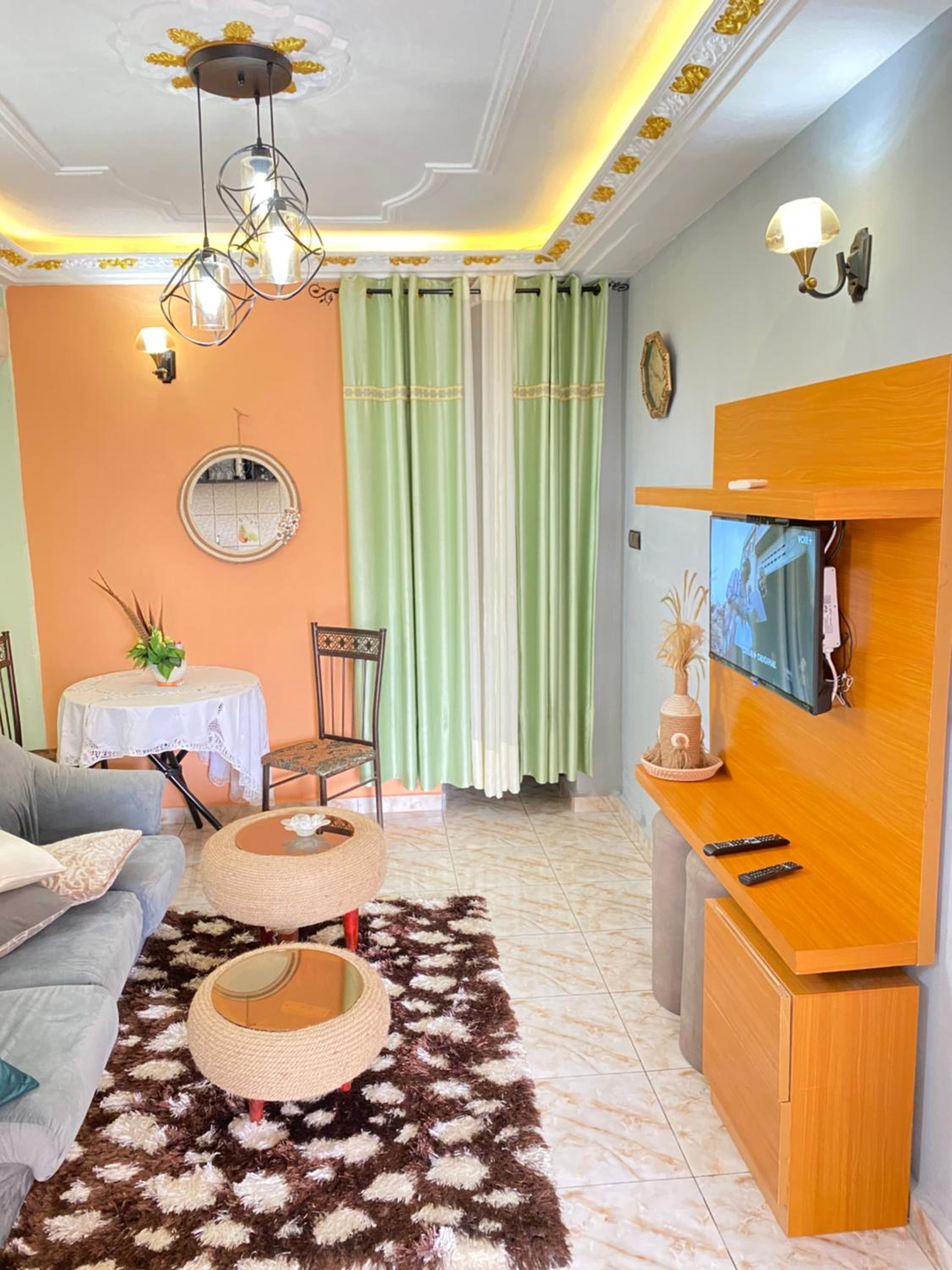 One-Bedroom Apartment photo 1